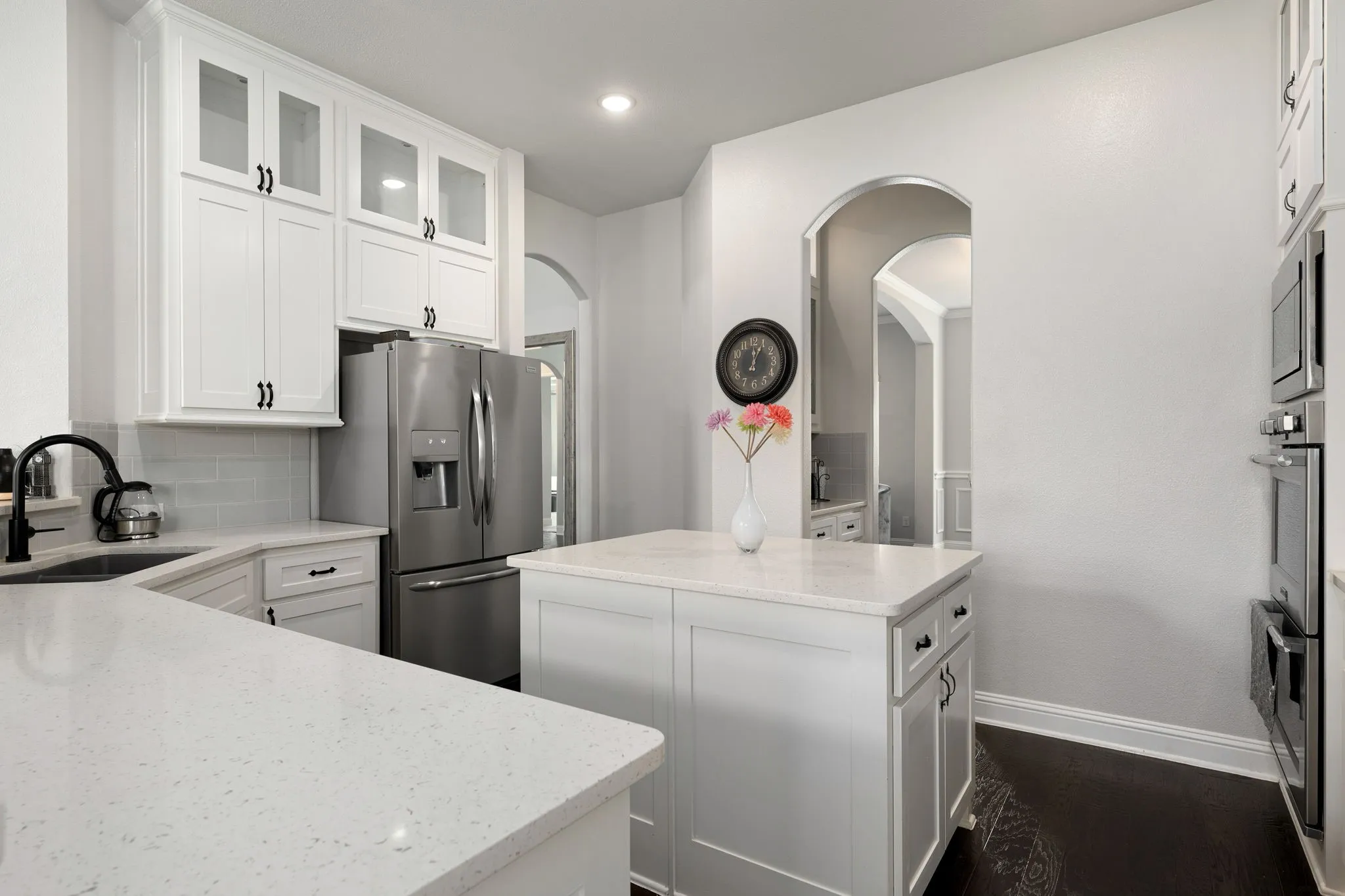 Single Family Residence For Sale in Denton County , 116 Thoroughbred Drive, Hickory Creek, Texas 75065, 5 Bedroom, 4 Bathroom, 3 Garage spaces, 4,454 Sqft, built in 2019, mls#21267079, Real Estate Agent in Hickory Creek, Homes For Sale in Denton county, Homes For Sale in Hickory Creek, Realtor in Hickory Creek Texas, Real Estate Brokerage Independent Realty Texas, Luminita Cordes Realtor