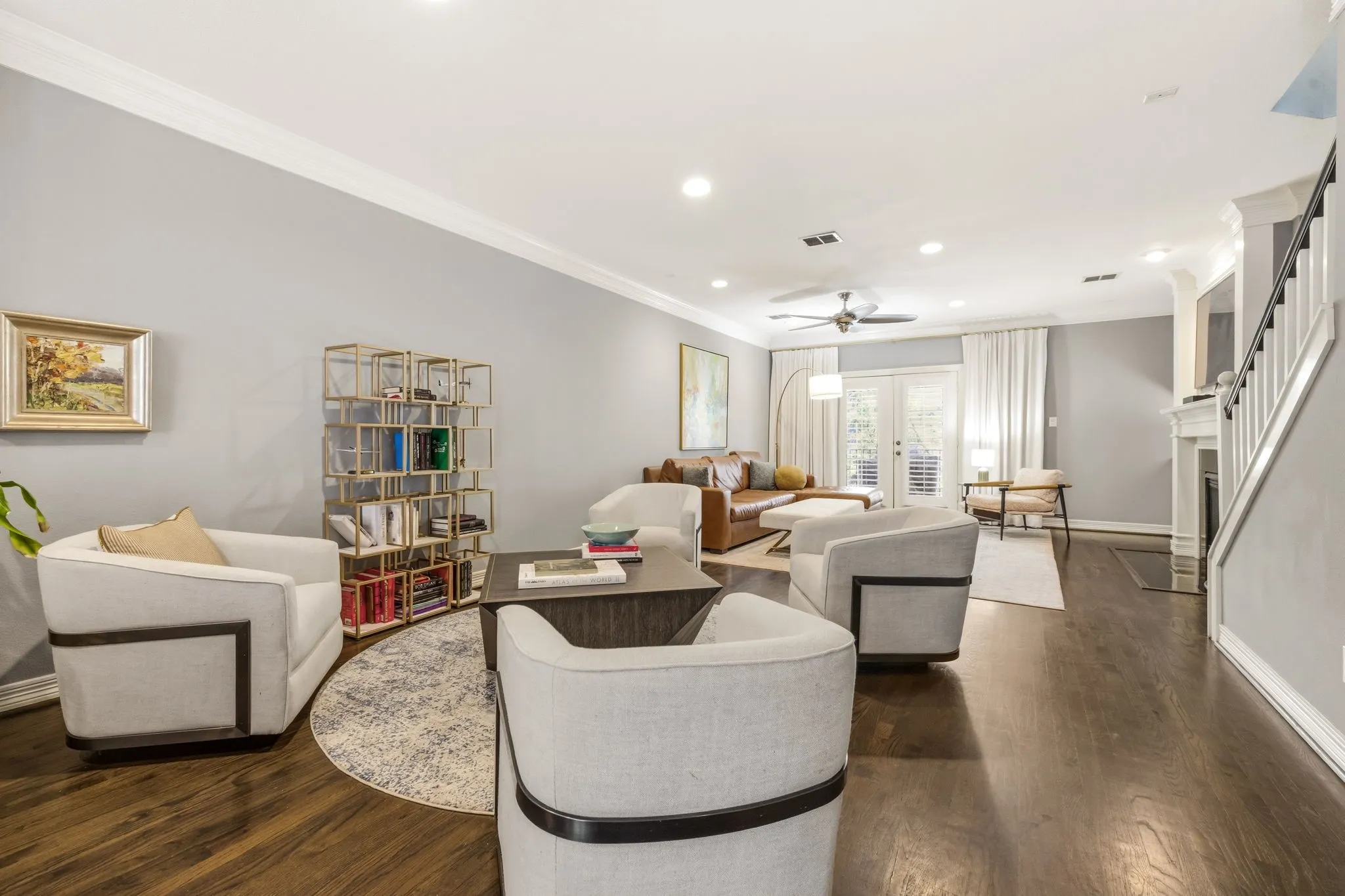 Single Family Residence For Sale in Dallas County , 3427 Howell Street, Dallas, Texas 75204, 3 Bedrooms, 4 Bathrooms, 2 Garage spaces, 2,471 Sqft, built in 2004, Price $790,000, mls#21259699, Real Estate Agent in Dallas, Homes For Sale in Dallas county, Homes For Sale in Dallas, Realtor in Dallas Texas, Real Estate Brokerage Independent Realty Texas, Luminita Cordes Realtor