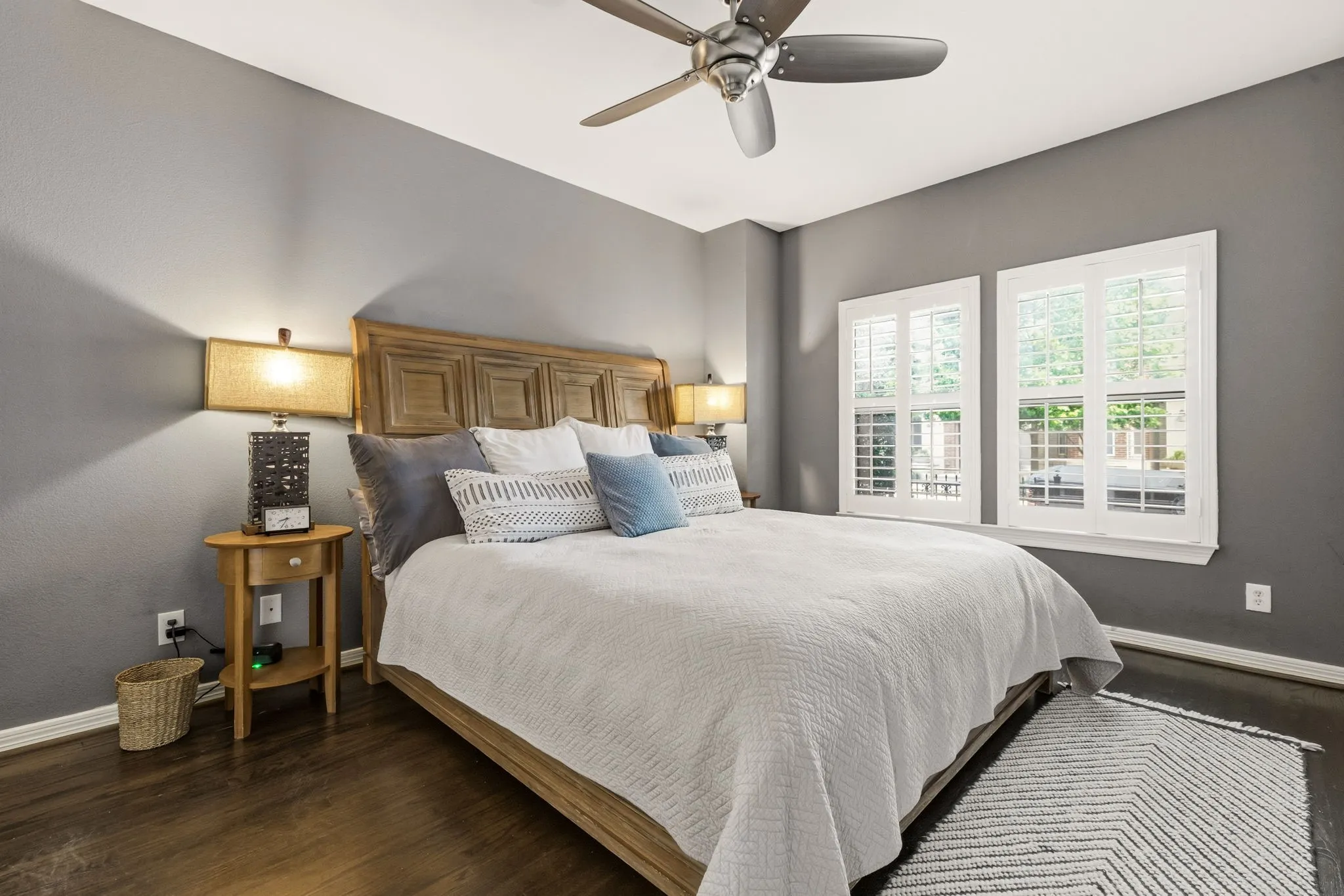 Single Family Residence For Sale in Dallas County , 3427 Howell Street, Dallas, Texas 75204, 3 Bedrooms, 4 Bathrooms, 2 Garage spaces, 2,471 Sqft, built in 2004, Price $790,000, mls#21259699, Real Estate Agent in Dallas, Homes For Sale in Dallas county, Homes For Sale in Dallas, Realtor in Dallas Texas, Real Estate Brokerage Independent Realty Texas, Luminita Cordes Realtor