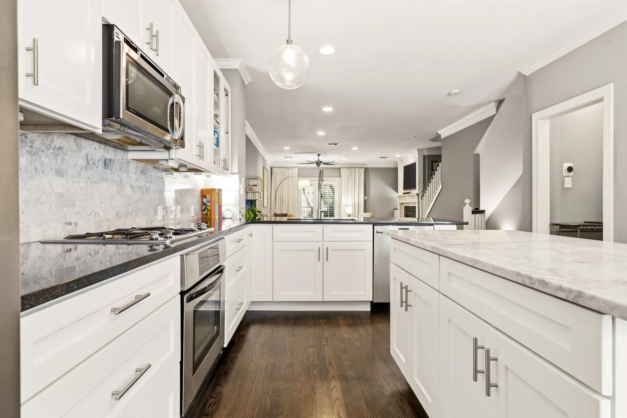 Single Family Residence For Sale in Dallas County , 3427 Howell Street, Dallas, Texas 75204, 3 Bedrooms, 4 Bathrooms, 2 Garage spaces, 2,471 Sqft, built in 2004, Price $790,000, mls#21259699, Real Estate Agent in Dallas, Homes For Sale in Dallas county, Homes For Sale in Dallas, Realtor in Dallas Texas, Real Estate Brokerage Independent Realty Texas, Luminita Cordes Realtor
