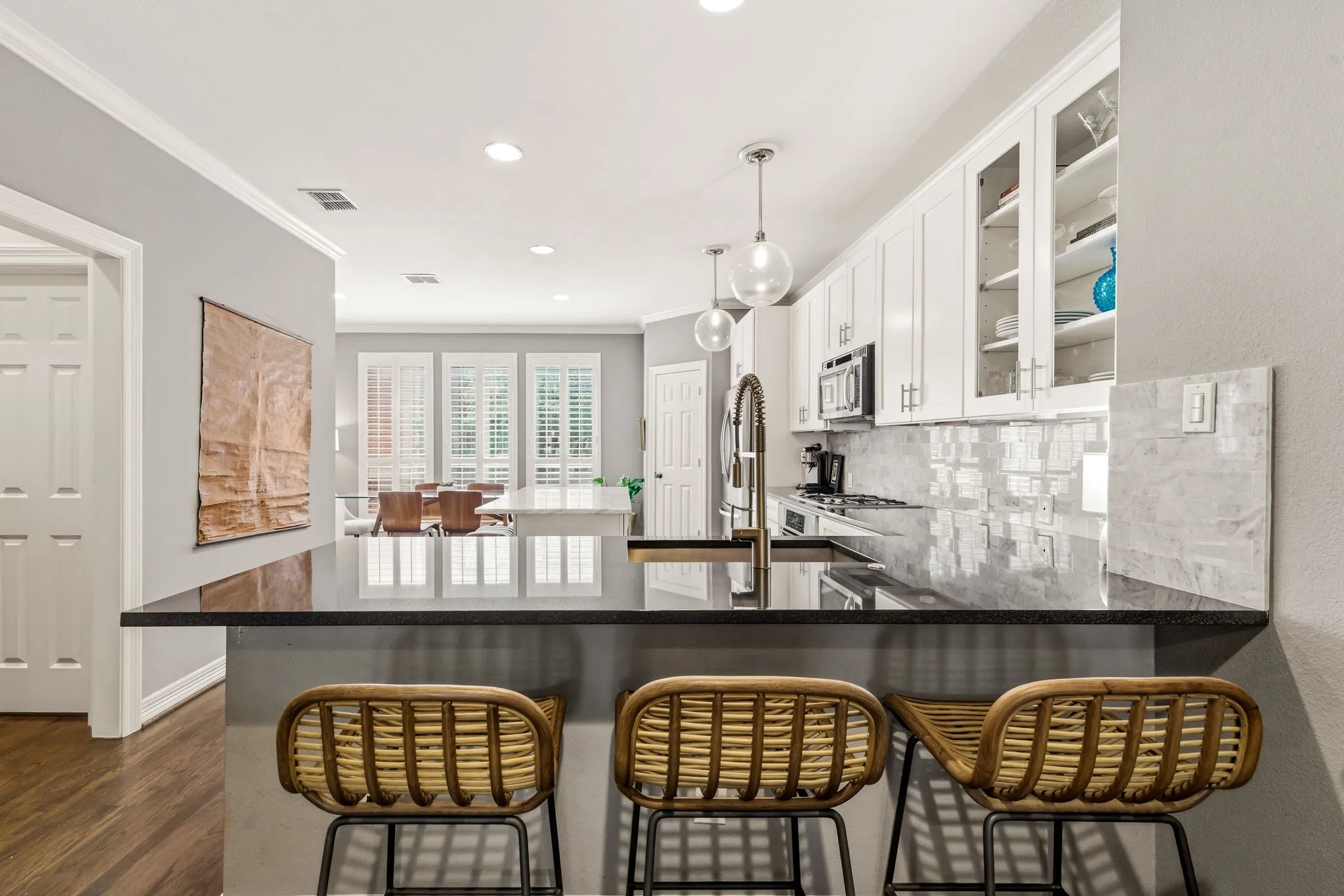 Single Family Residence For Sale in Dallas County , 3427 Howell Street, Dallas, Texas 75204, 3 Bedrooms, 4 Bathrooms, 2 Garage spaces, 2,471 Sqft, built in 2004, Price $790,000, mls#21259699, Real Estate Agent in Dallas, Homes For Sale in Dallas county, Homes For Sale in Dallas, Realtor in Dallas Texas, Real Estate Brokerage Independent Realty Texas, Luminita Cordes Realtor