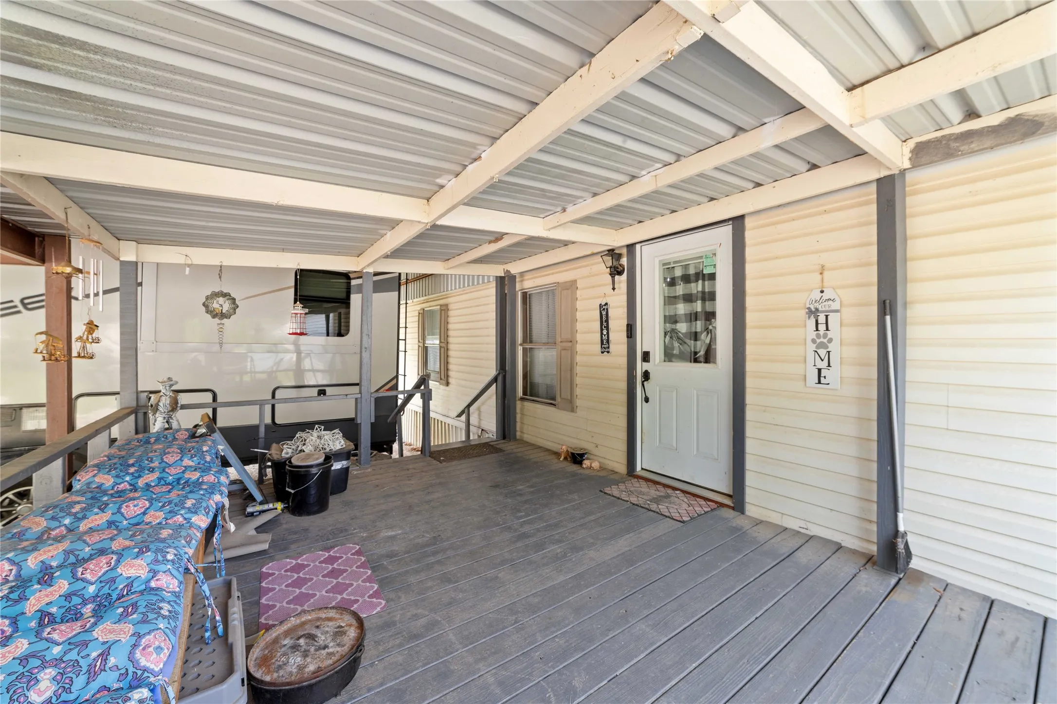 Single Family Residence For Sale in Brown County , 4991 Thunderbird Drive, May, Texas 76857, 3 Bedroom, 2 Bathroom, Garage spaces, 1,252 Sqft, built in 2008, mls#21269129, Real Estate Agent in May, Homes For Sale in Brown county, Homes For Sale in May, Realtor in May Texas, Real Estate Brokerage Independent Realty Texas, Luminita Cordes Realtor
