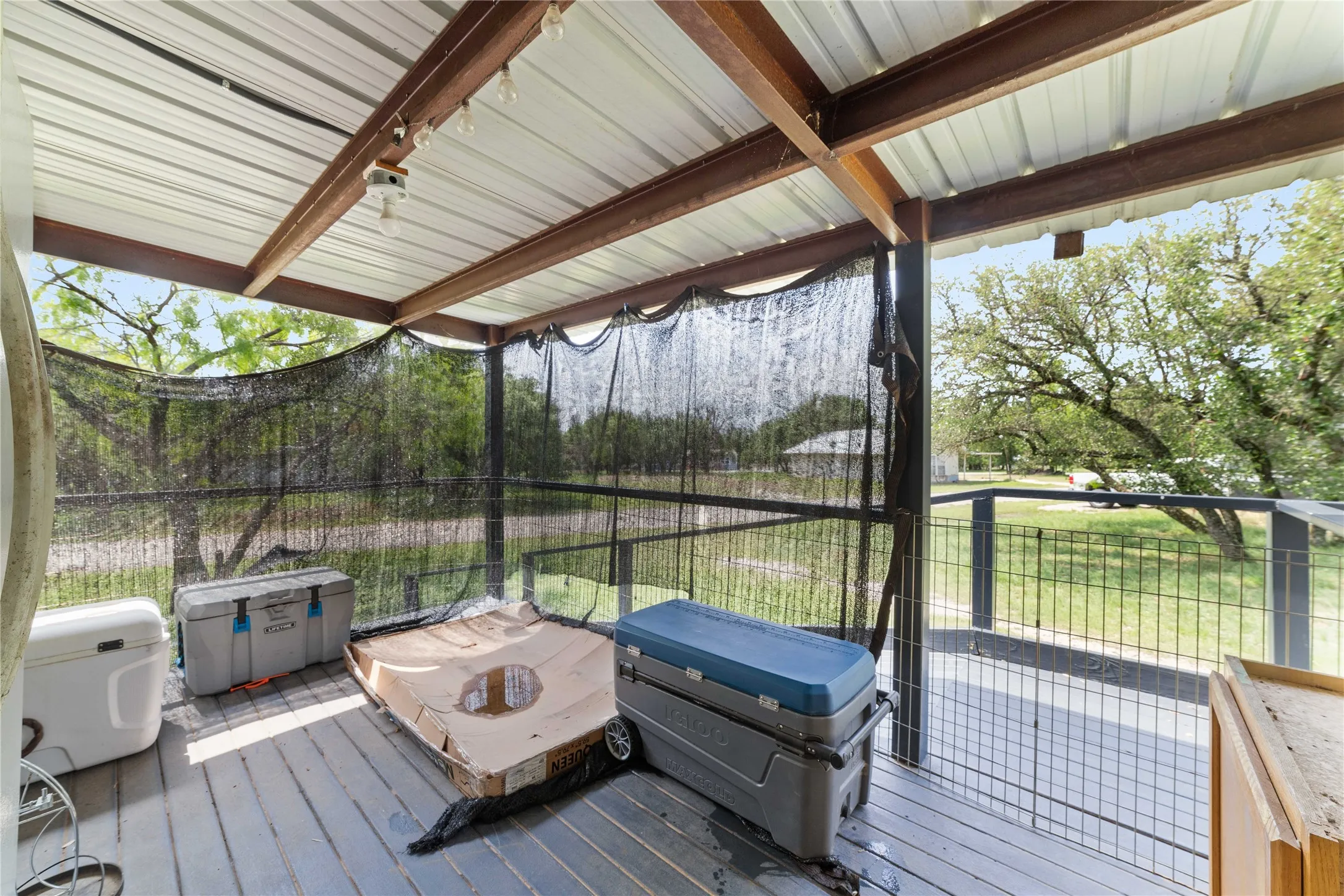 Single Family Residence For Sale in Brown County , 4991 Thunderbird Drive, May, Texas 76857, 3 Bedroom, 2 Bathroom, Garage spaces, 1,252 Sqft, built in 2008, mls#21269129, Real Estate Agent in May, Homes For Sale in Brown county, Homes For Sale in May, Realtor in May Texas, Real Estate Brokerage Independent Realty Texas, Luminita Cordes Realtor