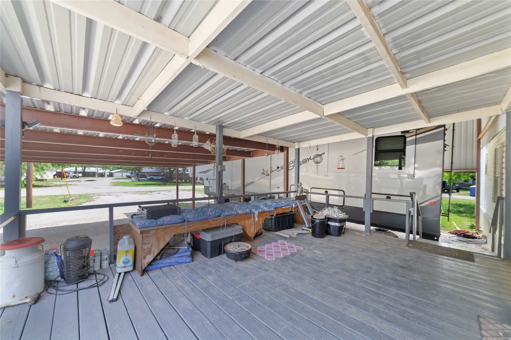 Single Family Residence For Sale in Brown County , 4991 Thunderbird Drive, May, Texas 76857, 3 Bedroom, 2 Bathroom, Garage spaces, 1,252 Sqft, built in 2008, mls#21269129, Real Estate Agent in May, Homes For Sale in Brown county, Homes For Sale in May, Realtor in May Texas, Real Estate Brokerage Independent Realty Texas, Luminita Cordes Realtor