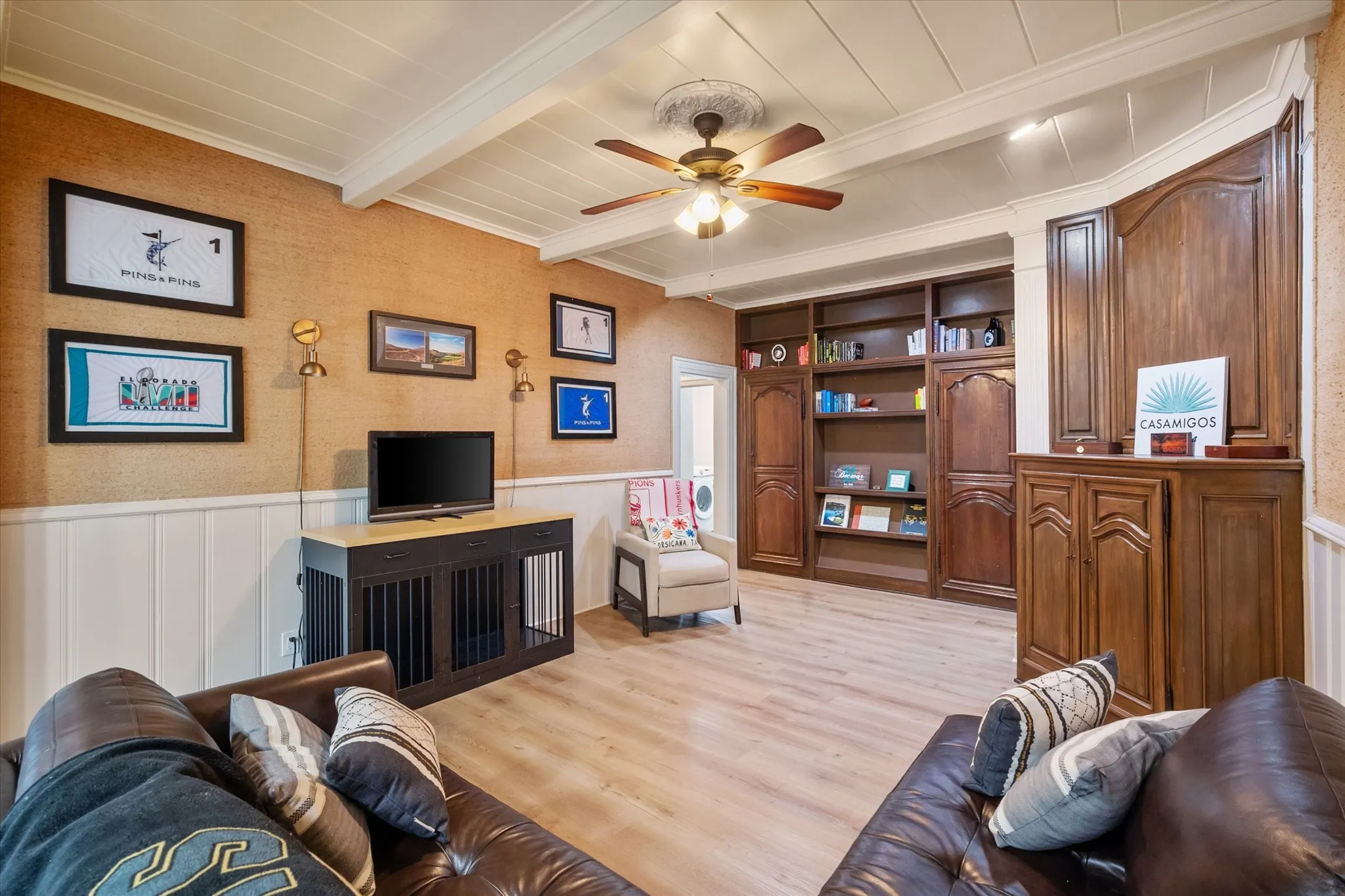 Single Family Residence For Sale in Navarro County , 1111 Governors Drive, Corsicana, Texas 75110, 4 Bedroom, 4 Bathroom, 2 Garage spaces, 4,545 Sqft, built in 1931, mls#21268342, Real Estate Agent in Corsicana, Homes For Sale in Navarro county, Homes For Sale in Corsicana, Realtor in Corsicana Texas, Real Estate Brokerage Independent Realty Texas, Luminita Cordes Realtor