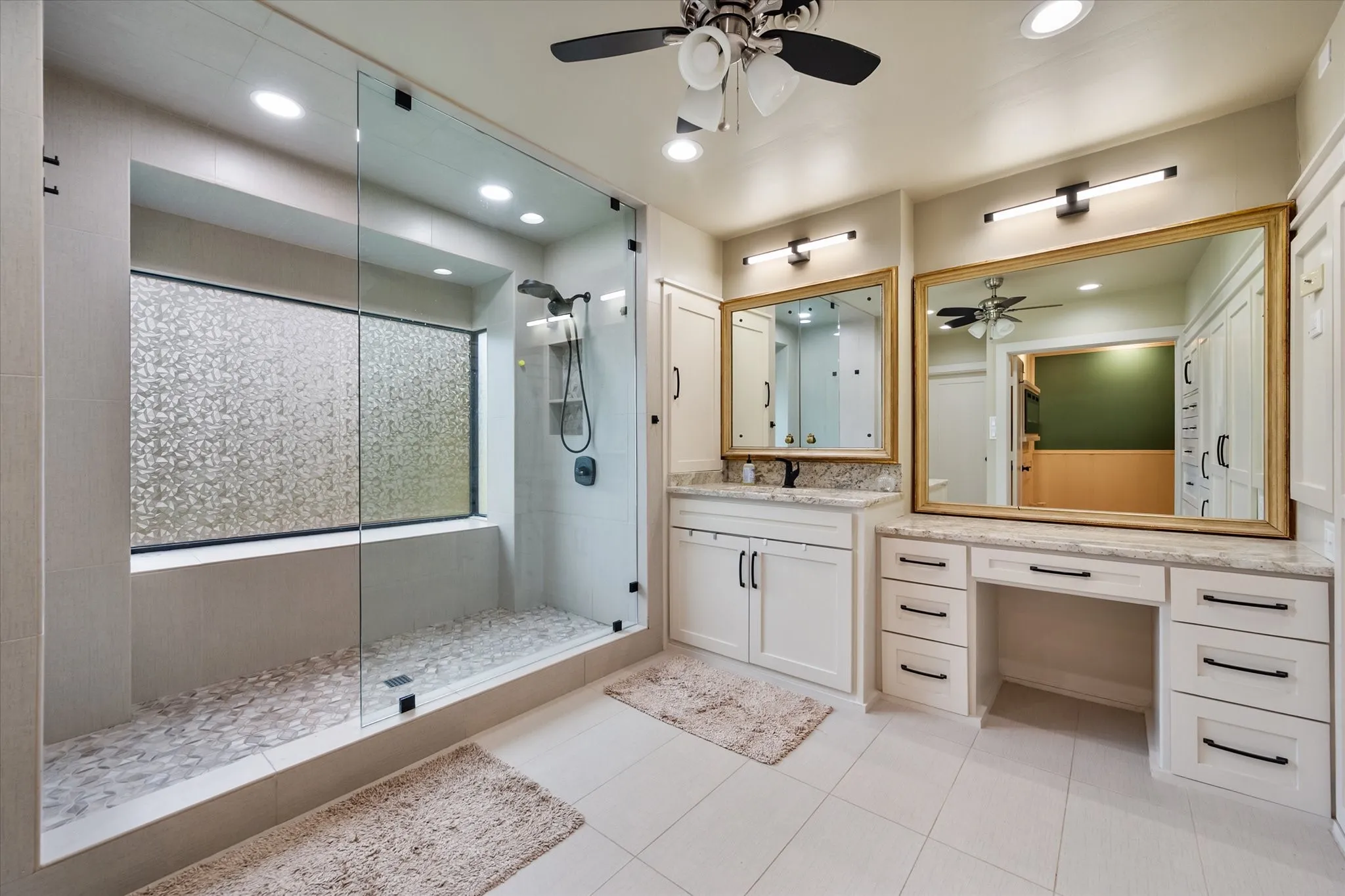 Single Family Residence For Sale in Navarro County , 1111 Governors Drive, Corsicana, Texas 75110, 4 Bedroom, 4 Bathroom, 2 Garage spaces, 4,545 Sqft, built in 1931, mls#21268342, Real Estate Agent in Corsicana, Homes For Sale in Navarro county, Homes For Sale in Corsicana, Realtor in Corsicana Texas, Real Estate Brokerage Independent Realty Texas, Luminita Cordes Realtor