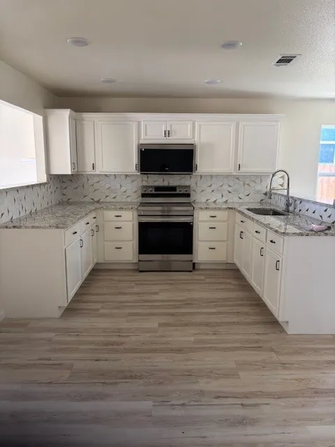 Single Family Residence For Sale in Hill County , 104 S Wall Street, Itasca, Texas 76055, 3 Bedroom, 2 Bathroom, Garage spaces, 1,306 Sqft, built in 2025, mls#21268613, Real Estate Agent in Itasca, Homes For Sale in Hill county, Homes For Sale in Itasca, Realtor in Itasca Texas, Real Estate Brokerage Independent Realty Texas, Luminita Cordes Realtor