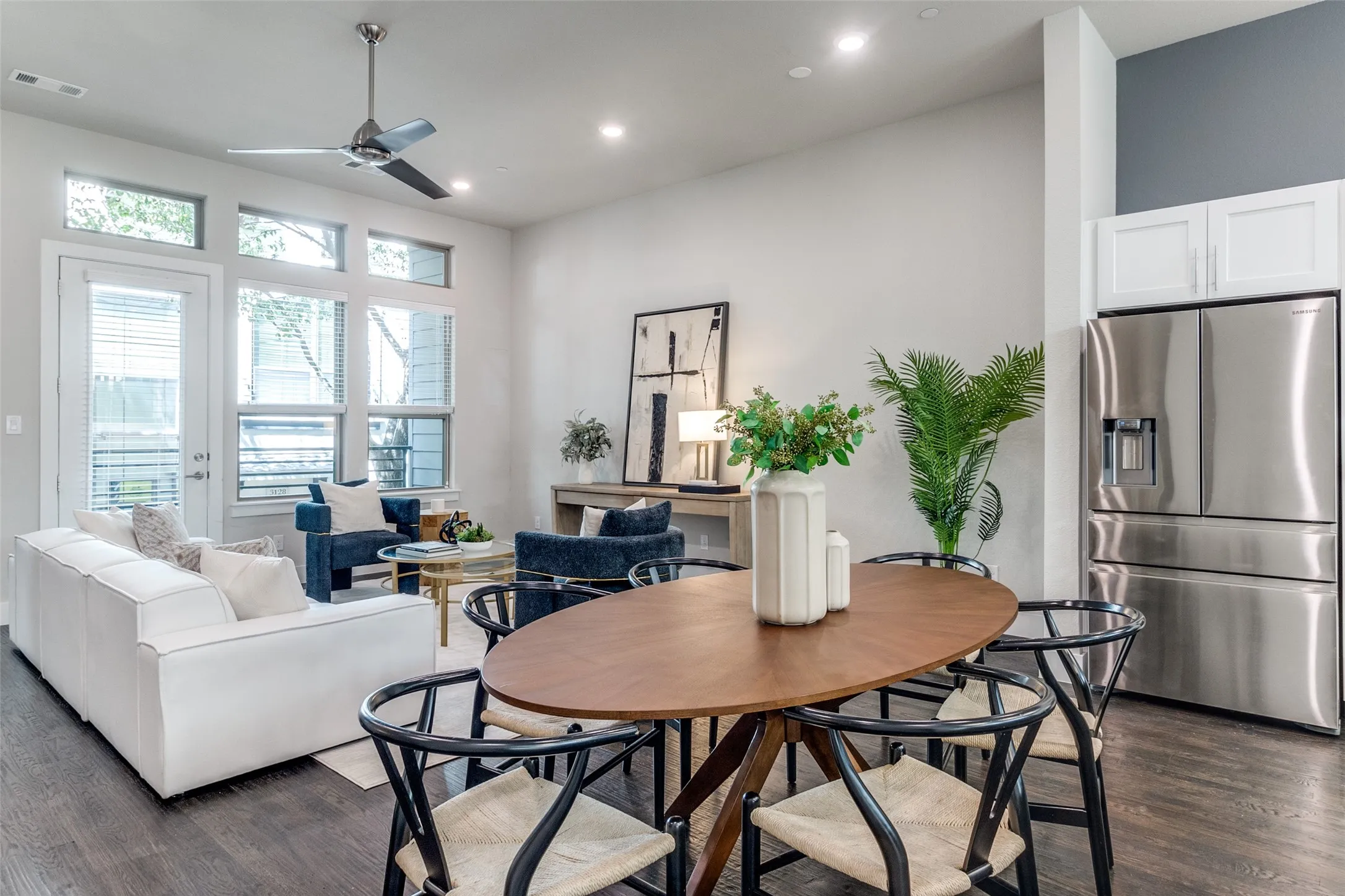 Condominium For Sale in Dallas County , 3170 Carmel Street 103, Dallas, Texas 75204, 2 Bedroom, 3 Bathroom, 2 Garage spaces, 2,018 Sqft, built in 2018, mls#21268324, Real Estate Agent in Dallas, Homes For Sale in Dallas county, Homes For Sale in Dallas, Realtor in Dallas Texas, Real Estate Brokerage Independent Realty Texas, Luminita Cordes Realtor