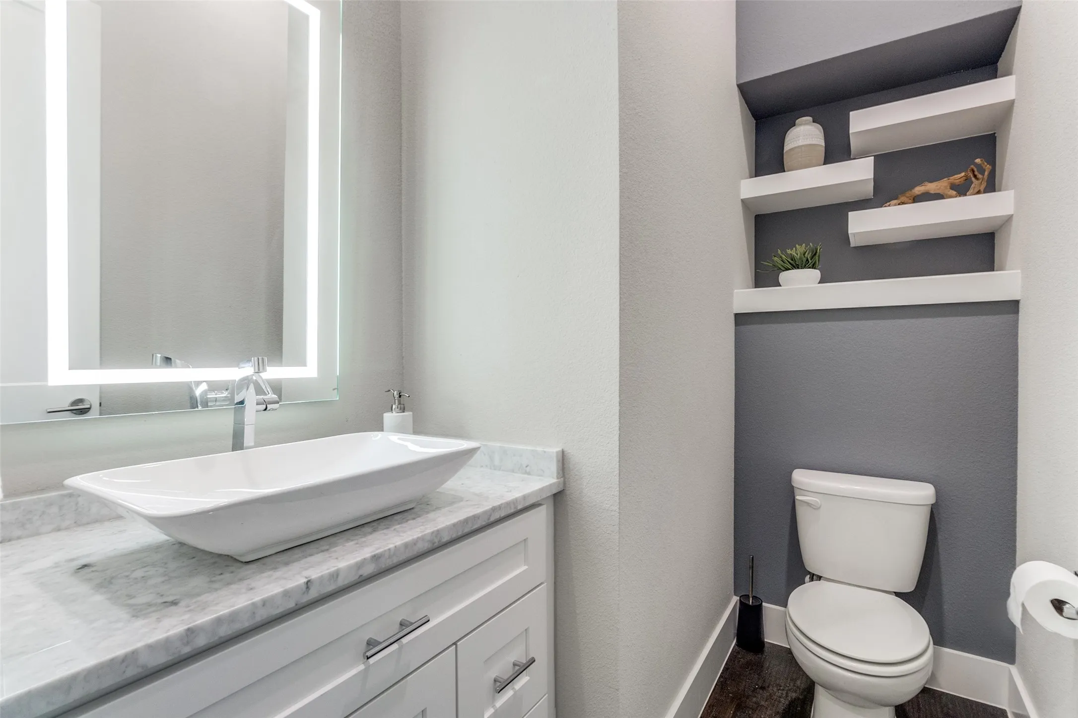 Condominium For Sale in Dallas County , 3170 Carmel Street 103, Dallas, Texas 75204, 2 Bedroom, 3 Bathroom, 2 Garage spaces, 2,018 Sqft, built in 2018, mls#21268324, Real Estate Agent in Dallas, Homes For Sale in Dallas county, Homes For Sale in Dallas, Realtor in Dallas Texas, Real Estate Brokerage Independent Realty Texas, Luminita Cordes Realtor