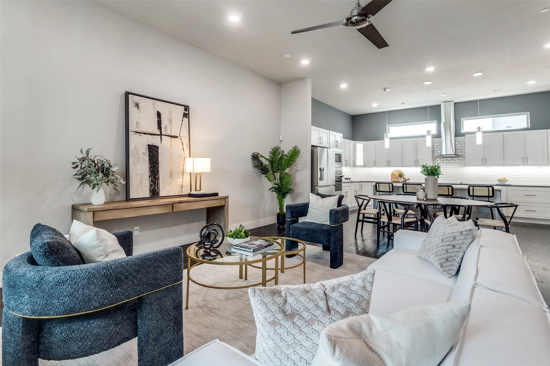 Condominium For Sale in Dallas County , 3170 Carmel Street 103, Dallas, Texas 75204, 2 Bedroom, 3 Bathroom, 2 Garage spaces, 2,018 Sqft, built in 2018, mls#21268324, Real Estate Agent in Dallas, Homes For Sale in Dallas county, Homes For Sale in Dallas, Realtor in Dallas Texas, Real Estate Brokerage Independent Realty Texas, Luminita Cordes Realtor