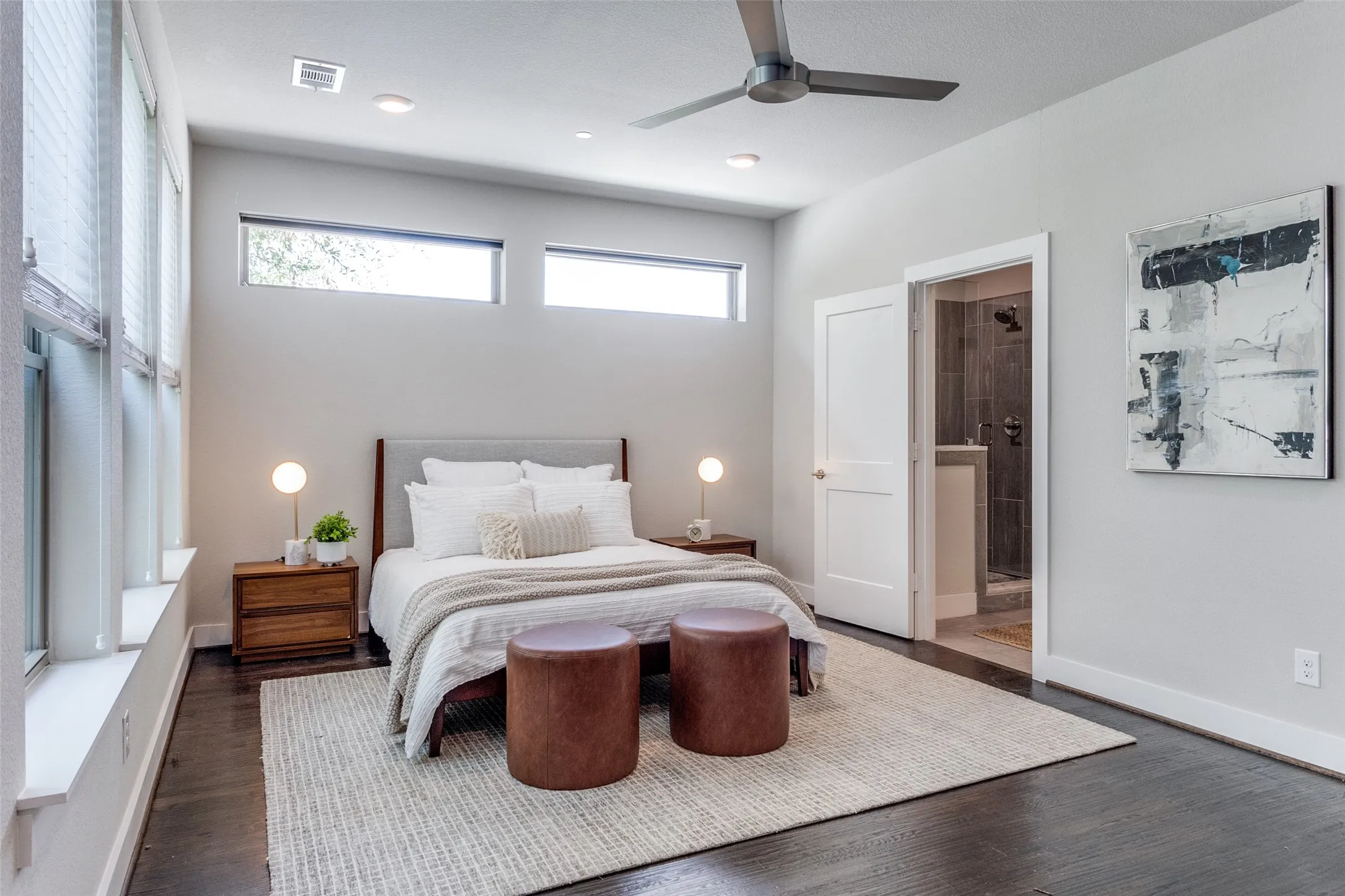 Condominium For Sale in Dallas County , 3170 Carmel Street 103, Dallas, Texas 75204, 2 Bedroom, 3 Bathroom, 2 Garage spaces, 2,018 Sqft, built in 2018, mls#21268324, Real Estate Agent in Dallas, Homes For Sale in Dallas county, Homes For Sale in Dallas, Realtor in Dallas Texas, Real Estate Brokerage Independent Realty Texas, Luminita Cordes Realtor