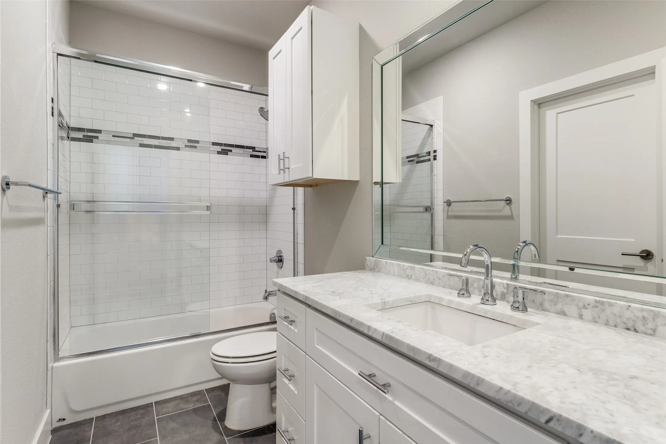 Condominium For Sale in Dallas County , 3170 Carmel Street 103, Dallas, Texas 75204, 2 Bedroom, 3 Bathroom, 2 Garage spaces, 2,018 Sqft, built in 2018, mls#21268324, Real Estate Agent in Dallas, Homes For Sale in Dallas county, Homes For Sale in Dallas, Realtor in Dallas Texas, Real Estate Brokerage Independent Realty Texas, Luminita Cordes Realtor