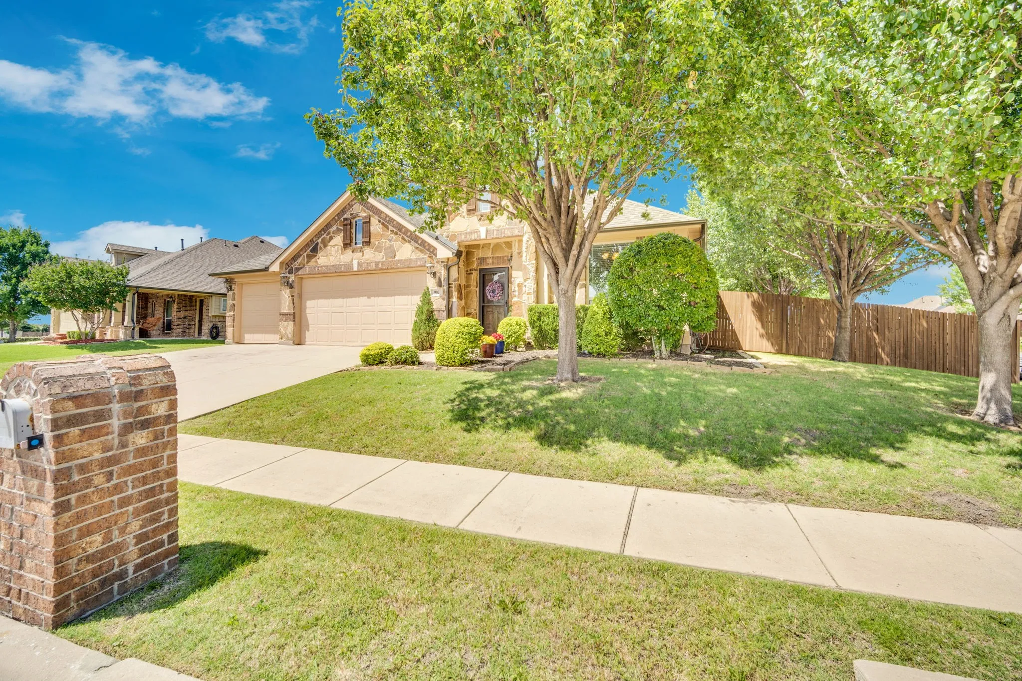 Single Family Residence For Sale in Collin County , 902 Calder Court, Anna, Texas 75409, 4 Bedrooms, 2 Bathrooms, 3 Garage spaces, 2,045 Sqft, built in 2013, Price $399,000, mls#21253450, Real Estate Agent in Anna, Homes For Sale in Collin county, Homes For Sale in Anna, Realtor in Anna Texas, Real Estate Brokerage Independent Realty Texas, Luminita Cordes Realtor