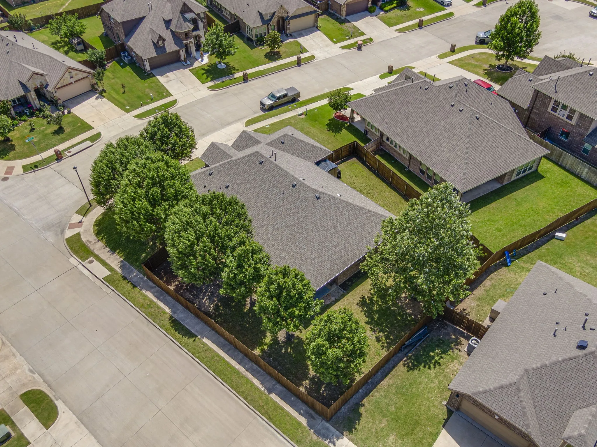 Single Family Residence For Sale in Collin County , 902 Calder Court, Anna, Texas 75409, 4 Bedrooms, 2 Bathrooms, 3 Garage spaces, 2,045 Sqft, built in 2013, Price $399,000, mls#21253450, Real Estate Agent in Anna, Homes For Sale in Collin county, Homes For Sale in Anna, Realtor in Anna Texas, Real Estate Brokerage Independent Realty Texas, Luminita Cordes Realtor