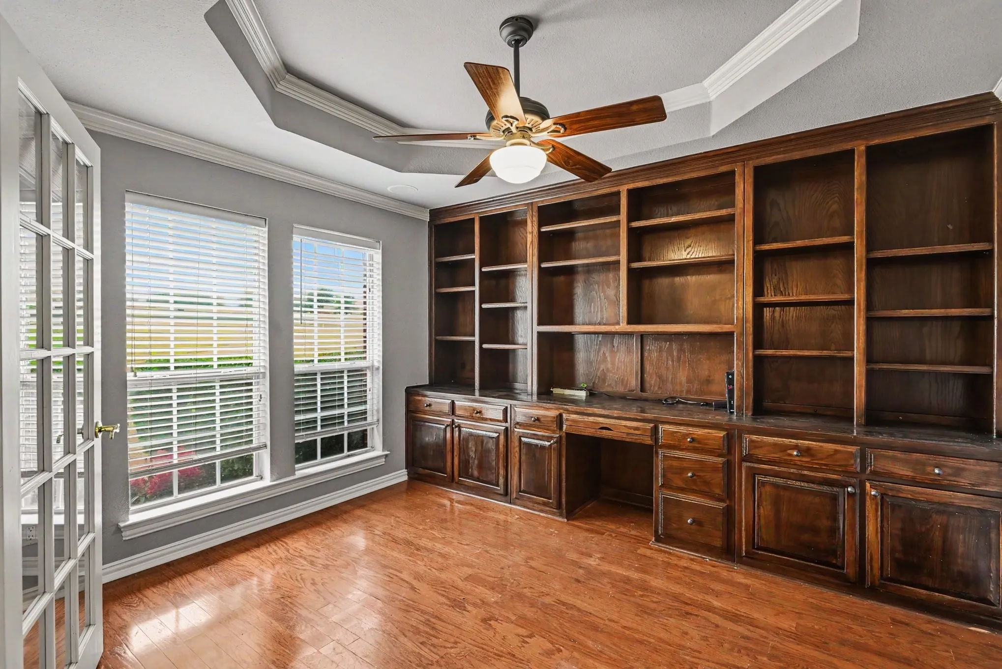 Single Family Residence For Sale in Tarrant County , 13901 Northwest Court, Haslet, Texas 76052, 3 Bedroom, 4 Bathroom, 2 Garage spaces, 3,367 Sqft, built in 2000, Price $750,000, mls#21261342, Real Estate Agent in Haslet, Homes For Sale in Tarrant county, Homes For Sale in Haslet, Realtor in Haslet Texas, Real Estate Brokerage Independent Realty Texas, Luminita Cordes Realtor