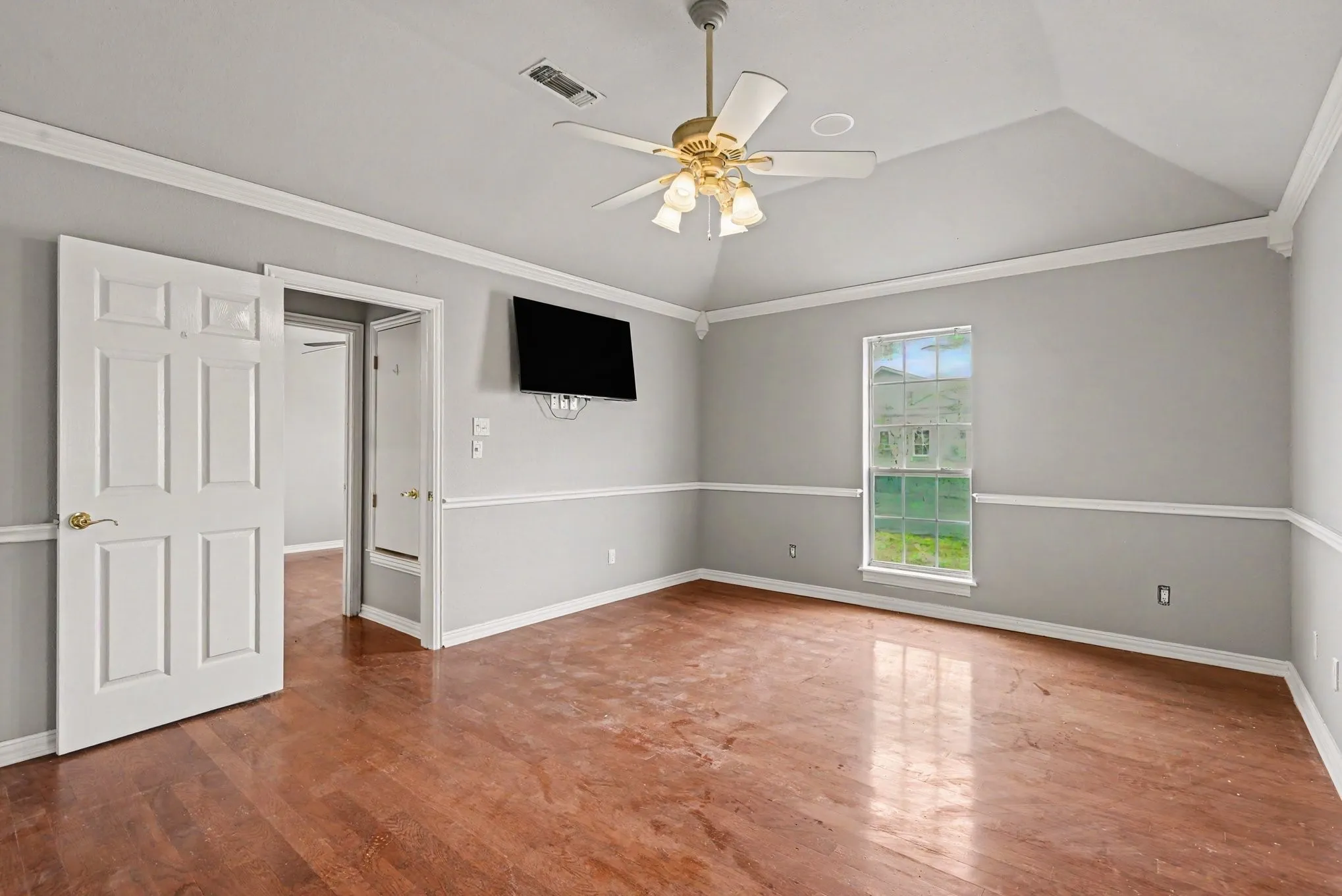 Single Family Residence For Sale in Tarrant County , 13901 Northwest Court, Haslet, Texas 76052, 3 Bedroom, 4 Bathroom, 2 Garage spaces, 3,367 Sqft, built in 2000, Price $750,000, mls#21261342, Real Estate Agent in Haslet, Homes For Sale in Tarrant county, Homes For Sale in Haslet, Realtor in Haslet Texas, Real Estate Brokerage Independent Realty Texas, Luminita Cordes Realtor