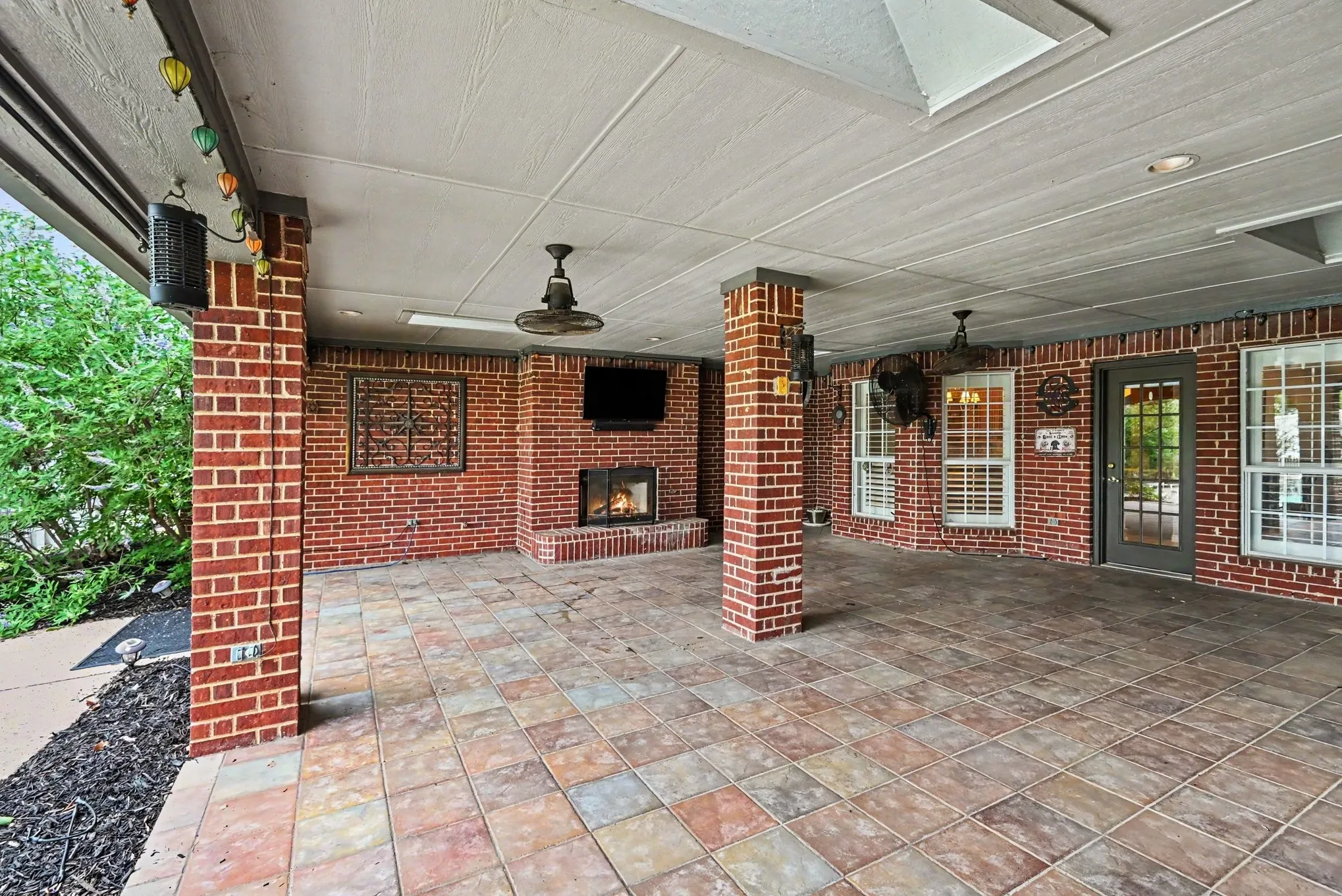 Single Family Residence For Sale in Tarrant County , 13901 Northwest Court, Haslet, Texas 76052, 3 Bedroom, 4 Bathroom, 2 Garage spaces, 3,367 Sqft, built in 2000, Price $750,000, mls#21261342, Real Estate Agent in Haslet, Homes For Sale in Tarrant county, Homes For Sale in Haslet, Realtor in Haslet Texas, Real Estate Brokerage Independent Realty Texas, Luminita Cordes Realtor