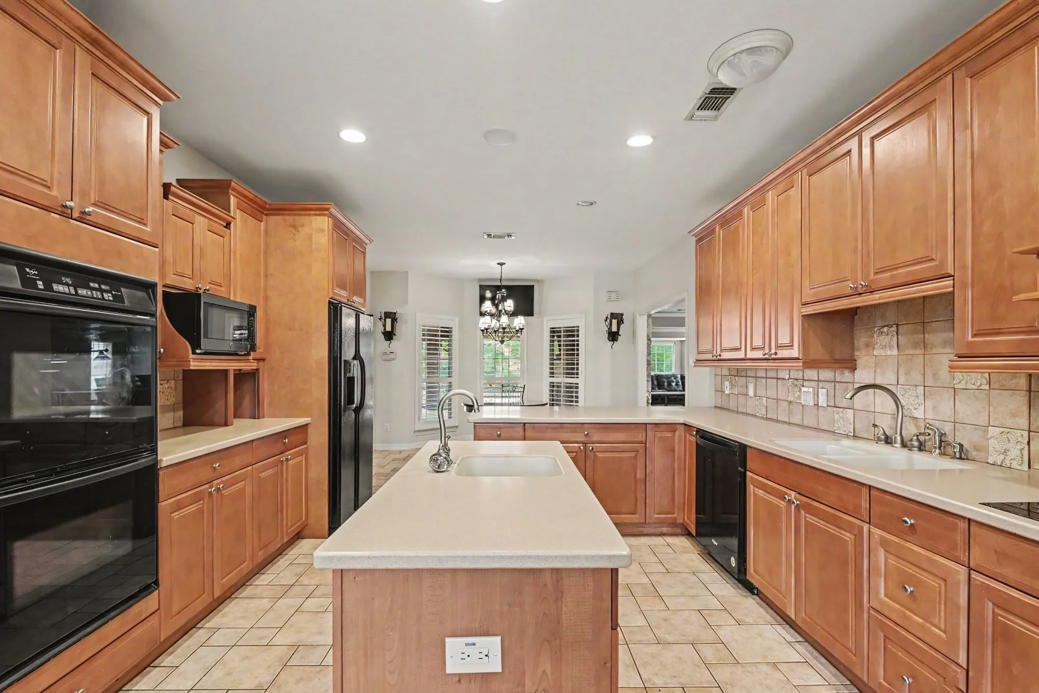 Single Family Residence For Sale in Tarrant County , 13901 Northwest Court, Haslet, Texas 76052, 3 Bedroom, 4 Bathroom, 2 Garage spaces, 3,367 Sqft, built in 2000, Price $750,000, mls#21261342, Real Estate Agent in Haslet, Homes For Sale in Tarrant county, Homes For Sale in Haslet, Realtor in Haslet Texas, Real Estate Brokerage Independent Realty Texas, Luminita Cordes Realtor