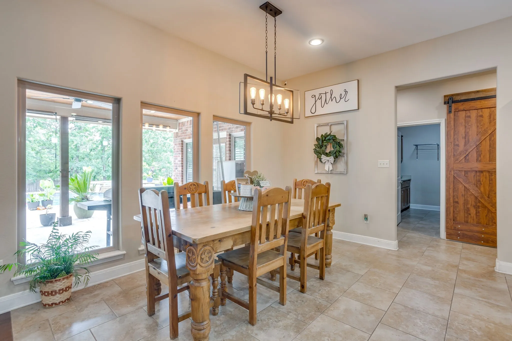 Single Family Residence For Sale in Erath County , 116 Flat Foot, Stephenville, Texas 76401, 4 Bedroom, 4 Bathroom, 2 Garage spaces, 2,723 Sqft, built in 2014, mls#21269219, Real Estate Agent in Stephenville, Homes For Sale in Erath county, Homes For Sale in Stephenville, Realtor in Stephenville Texas, Real Estate Brokerage Independent Realty Texas, Luminita Cordes Realtor