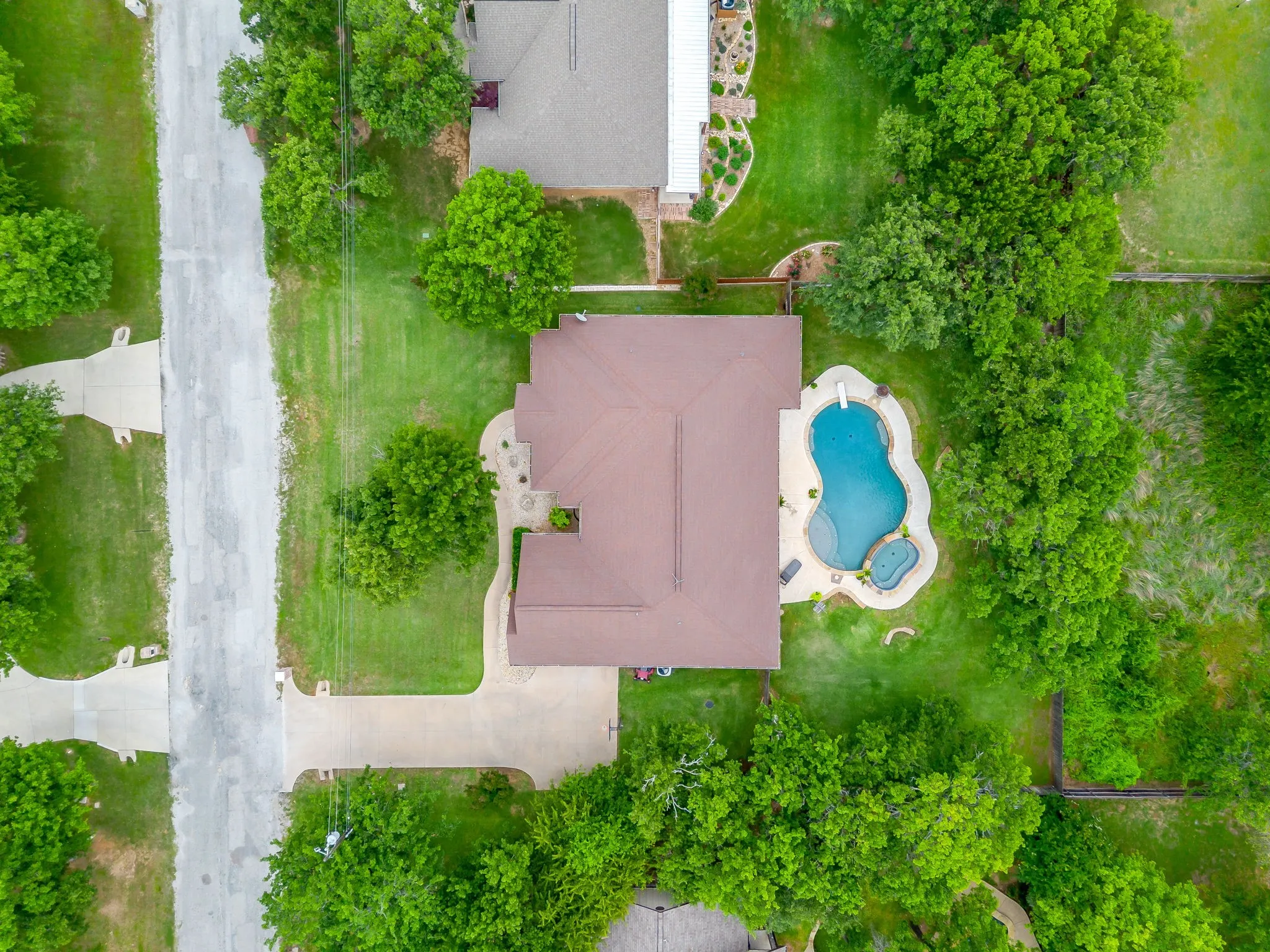 Single Family Residence For Sale in Erath County , 116 Flat Foot, Stephenville, Texas 76401, 4 Bedroom, 4 Bathroom, 2 Garage spaces, 2,723 Sqft, built in 2014, mls#21269219, Real Estate Agent in Stephenville, Homes For Sale in Erath county, Homes For Sale in Stephenville, Realtor in Stephenville Texas, Real Estate Brokerage Independent Realty Texas, Luminita Cordes Realtor