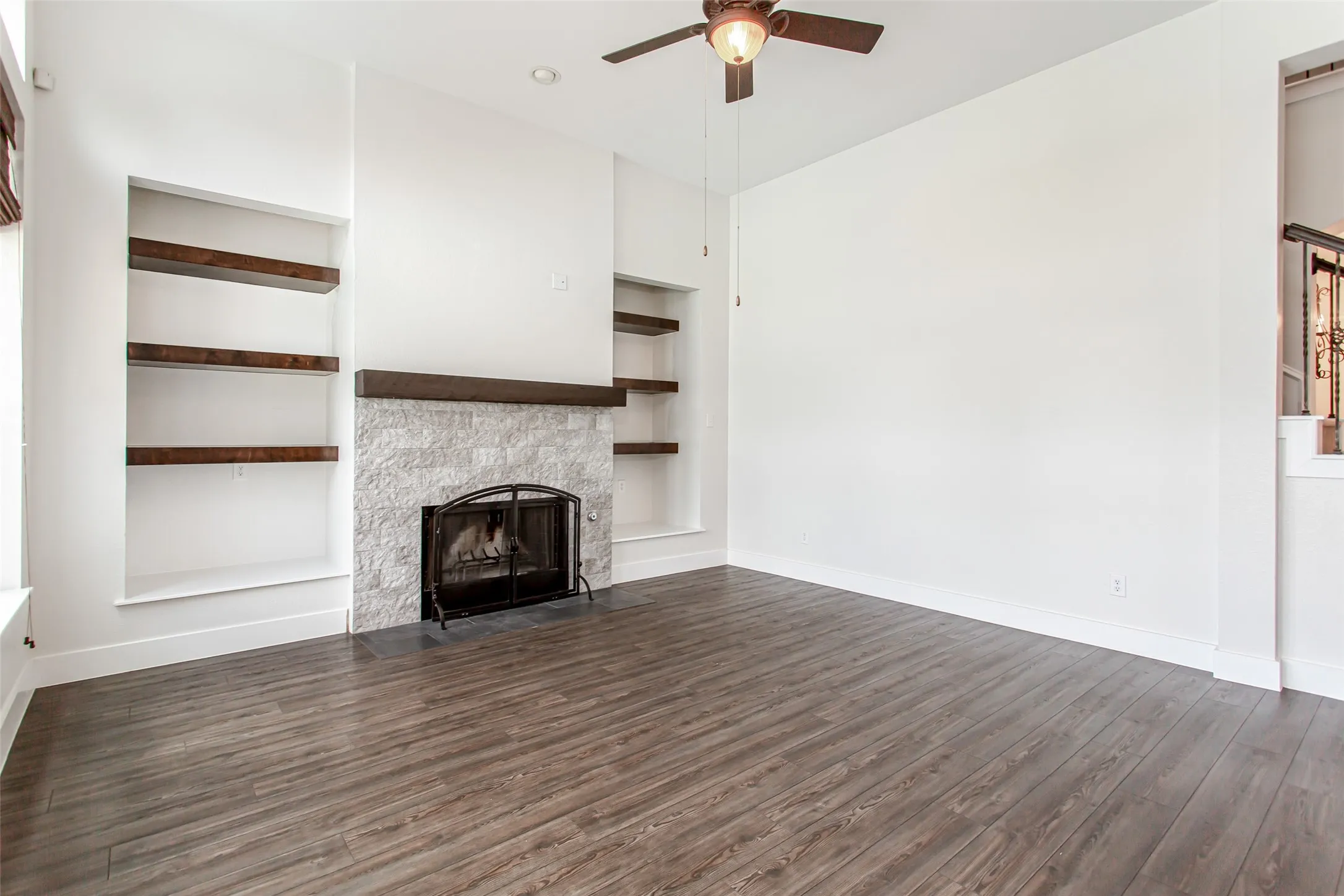 Single Family Residence For Rent in Dallas County , 4738 Coyote Trail, Dallas, Texas 75227, 3 Bedroom, 3 Bathroom, 2 Garage spaces, 3,483 Sqft, built in 2005, mls#21264668, Real Estate Agent in Dallas, Homes For Rent in Dallas county, Homes For Rent in Dallas, Realtor in Dallas Texas, Real Estate Brokerage Independent Realty Texas, Luminita Cordes Realtor