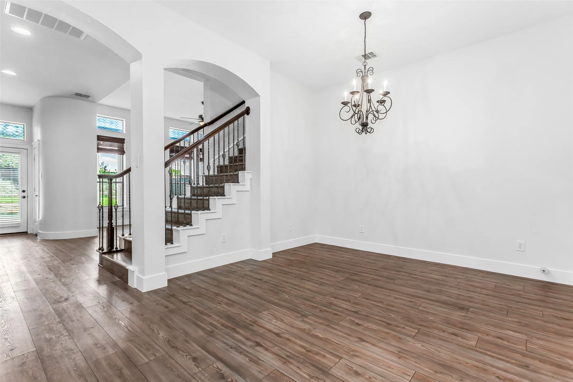 Single Family Residence For Rent in Dallas County , 4738 Coyote Trail, Dallas, Texas 75227, 3 Bedroom, 3 Bathroom, 2 Garage spaces, 3,483 Sqft, built in 2005, mls#21264668, Real Estate Agent in Dallas, Homes For Rent in Dallas county, Homes For Rent in Dallas, Realtor in Dallas Texas, Real Estate Brokerage Independent Realty Texas, Luminita Cordes Realtor