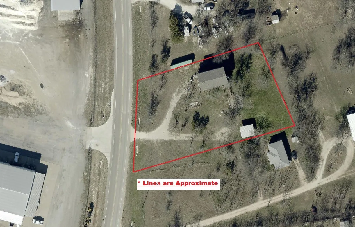 Single Family Residence For Sale in Johnson County , 3217 Fm 1434, Cleburne, Texas 76033, 2 Bedroom, 3 Bathroom, 2 Garage spaces, 2,494 Sqft, built in 1986, mls#21269316, Real Estate Agent in Cleburne, Homes For Sale in Johnson county, Homes For Sale in Cleburne, Realtor in Cleburne Texas, Real Estate Brokerage Independent Realty Texas, Luminita Cordes Realtor