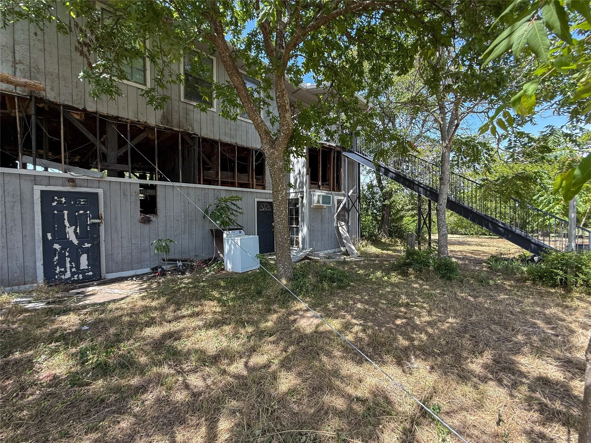 Single Family Residence For Sale in Johnson County , 3217 Fm 1434, Cleburne, Texas 76033, 2 Bedroom, 3 Bathroom, 2 Garage spaces, 2,494 Sqft, built in 1986, mls#21269316, Real Estate Agent in Cleburne, Homes For Sale in Johnson county, Homes For Sale in Cleburne, Realtor in Cleburne Texas, Real Estate Brokerage Independent Realty Texas, Luminita Cordes Realtor