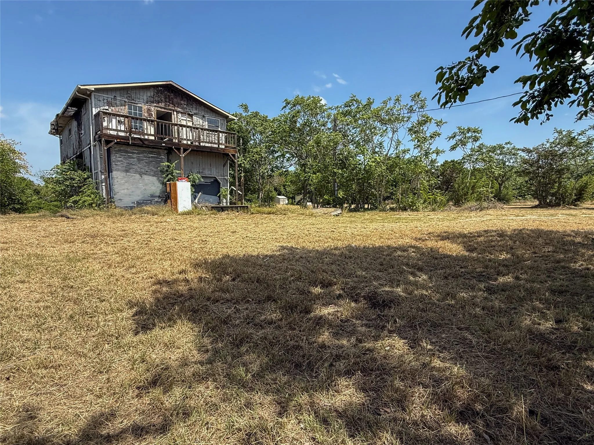 Single Family Residence For Sale in Johnson County , 3217 Fm 1434, Cleburne, Texas 76033, 2 Bedroom, 3 Bathroom, 2 Garage spaces, 2,494 Sqft, built in 1986, mls#21269316, Real Estate Agent in Cleburne, Homes For Sale in Johnson county, Homes For Sale in Cleburne, Realtor in Cleburne Texas, Real Estate Brokerage Independent Realty Texas, Luminita Cordes Realtor