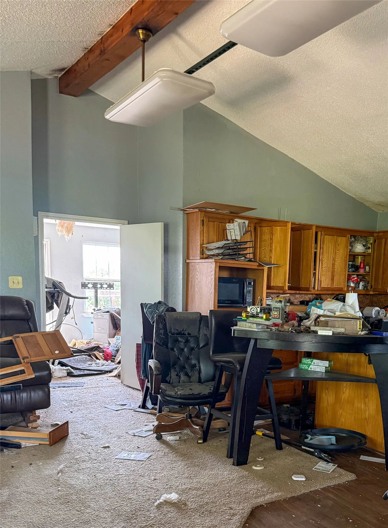 Single Family Residence For Sale in Johnson County , 3217 Fm 1434, Cleburne, Texas 76033, 2 Bedroom, 3 Bathroom, 2 Garage spaces, 2,494 Sqft, built in 1986, mls#21269316, Real Estate Agent in Cleburne, Homes For Sale in Johnson county, Homes For Sale in Cleburne, Realtor in Cleburne Texas, Real Estate Brokerage Independent Realty Texas, Luminita Cordes Realtor