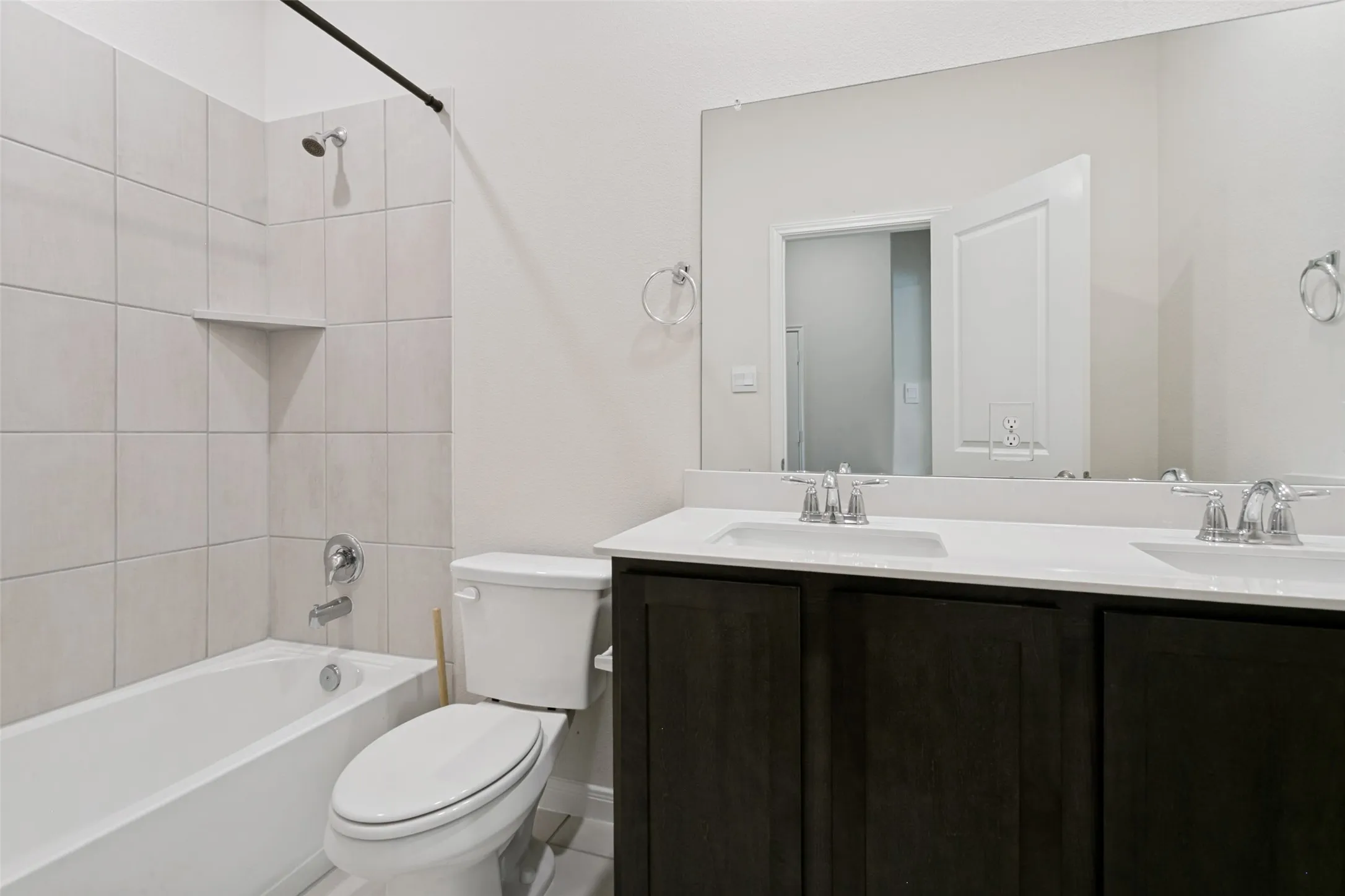 Single Family Residence For Rent in Denton County , 3011 Tahoka Springs, Aubrey, Texas 76227, 4 Bedrooms, 2 Bathrooms, 2 Garage spaces, 1,858 Sqft, built in 2023, Price $2,395, mls#21267862, Real Estate Agent in Aubrey, Homes For Rent in Denton county, Homes For Rent in Aubrey, Realtor in Aubrey Texas, Real Estate Brokerage Independent Realty Texas, Luminita Cordes Realtor
