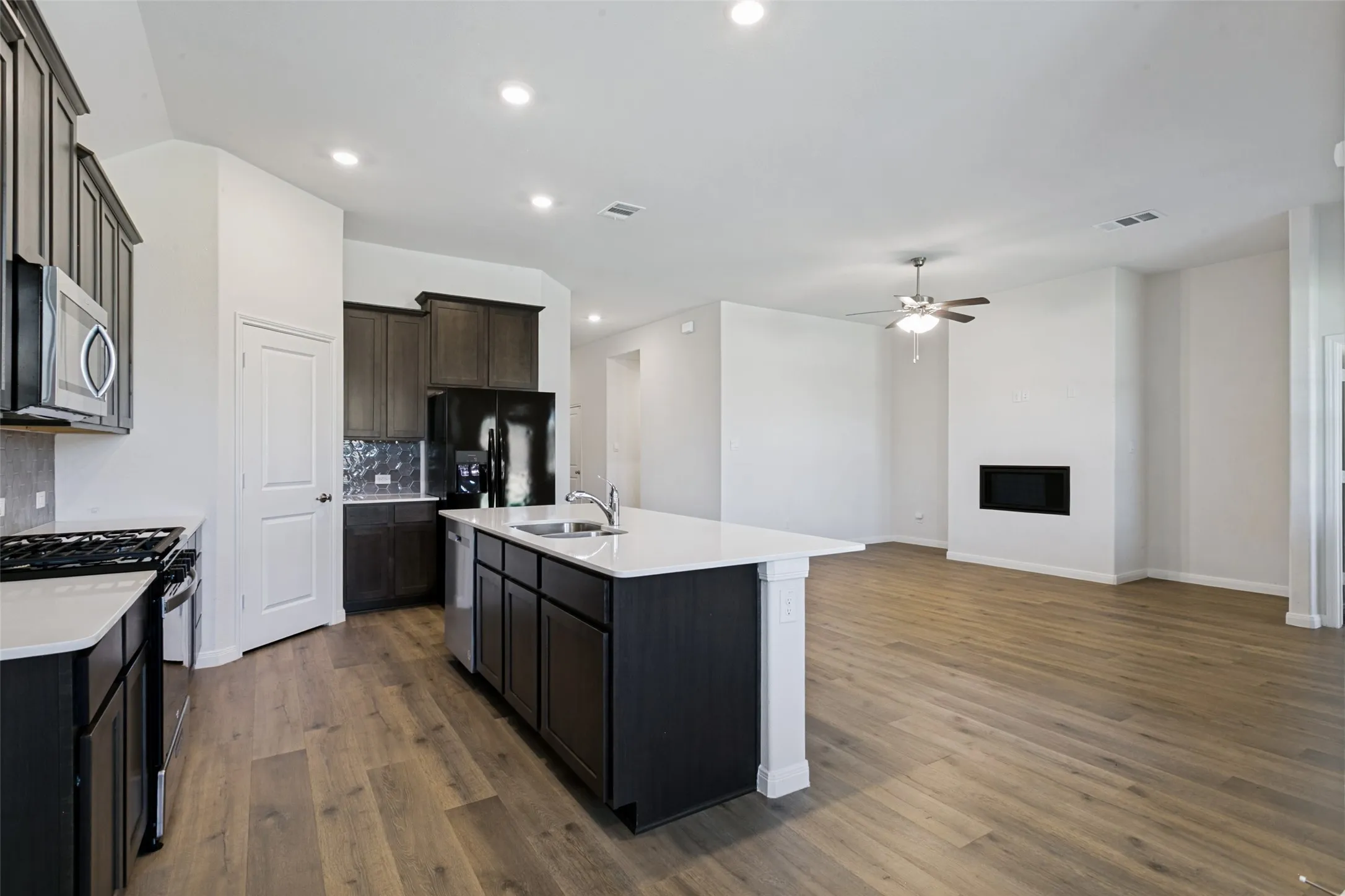 Quartz Counters