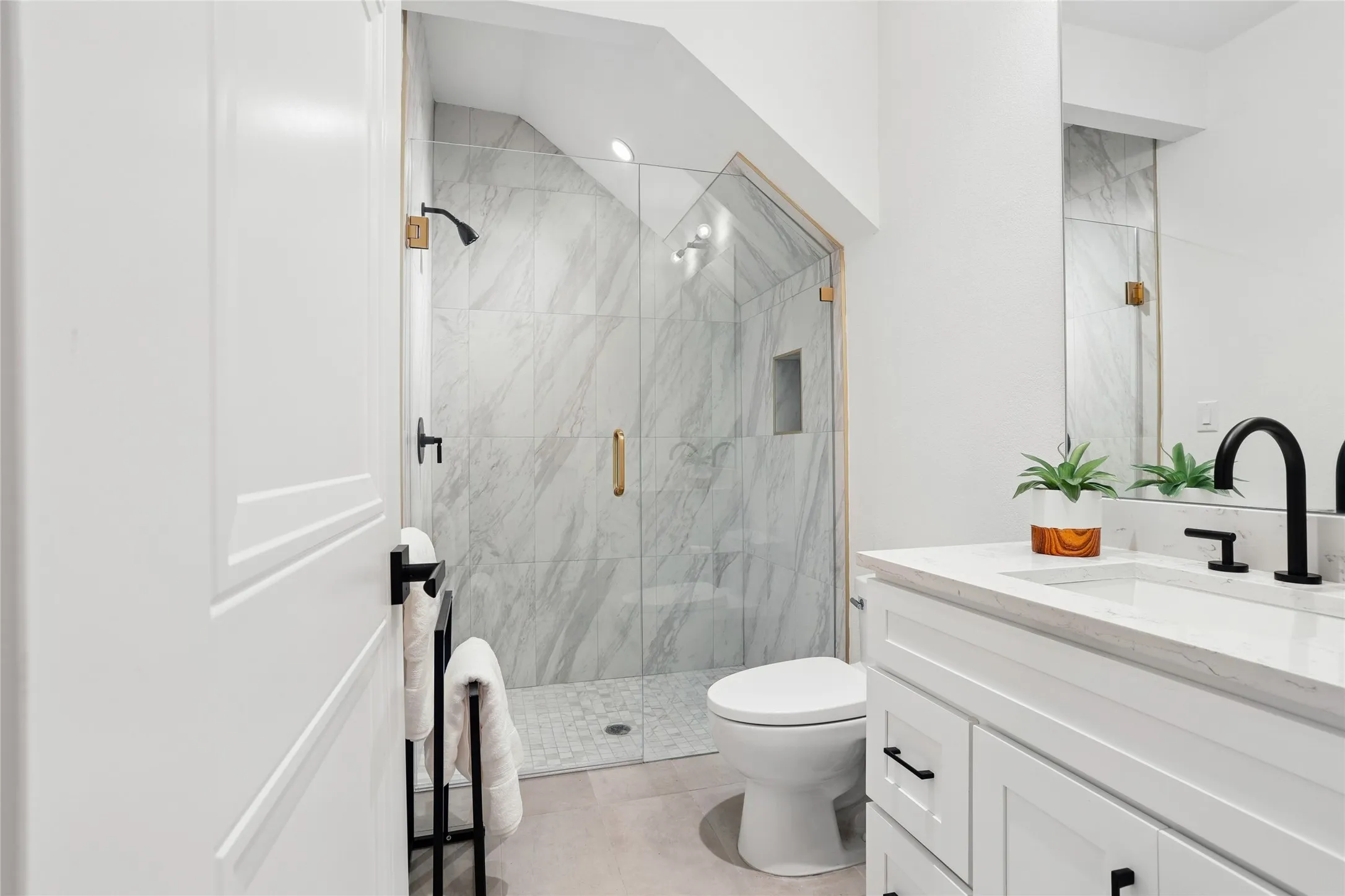 3rd ensuite bath