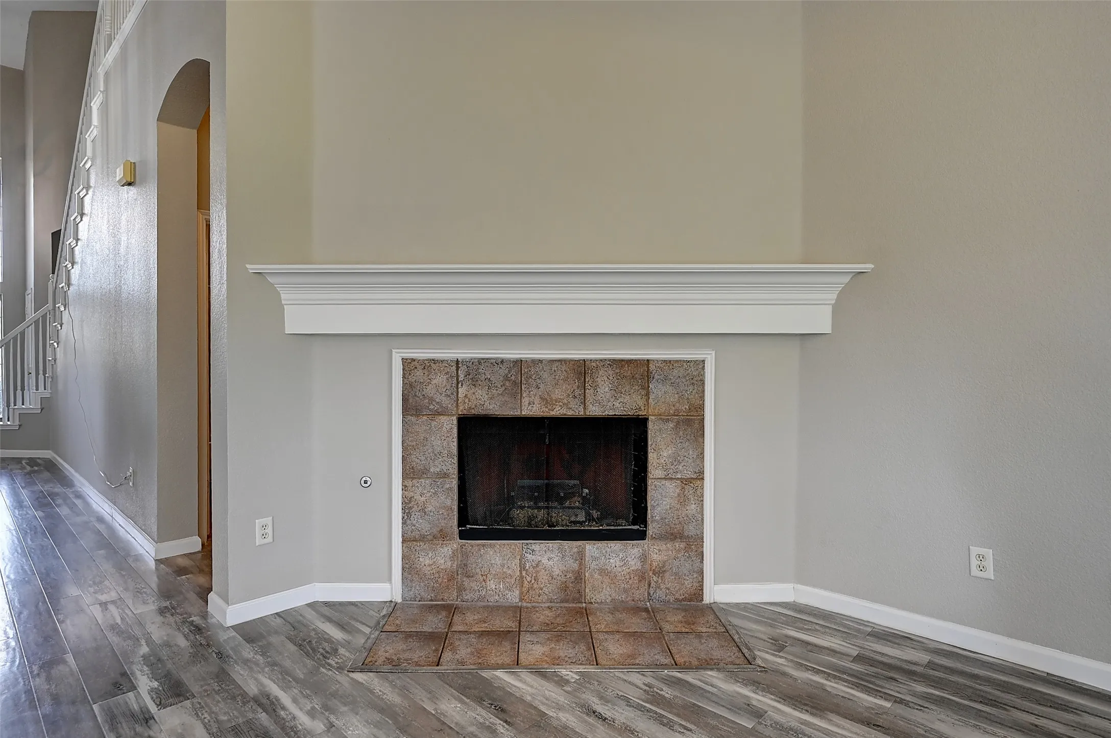 Single Family Residence For Sale in Tarrant County , 7500 Parkgate Drive, Fort Worth, Texas 76137, 5 Bedroom, 4 Bathroom, 3 Garage spaces, 3,694 Sqft, built in 2002, mls#21256482, Real Estate Agent in Fort Worth, Homes For Sale in Tarrant county, Homes For Sale in Fort Worth, Realtor in Fort Worth Texas, Real Estate Brokerage Independent Realty Texas, Luminita Cordes Realtor