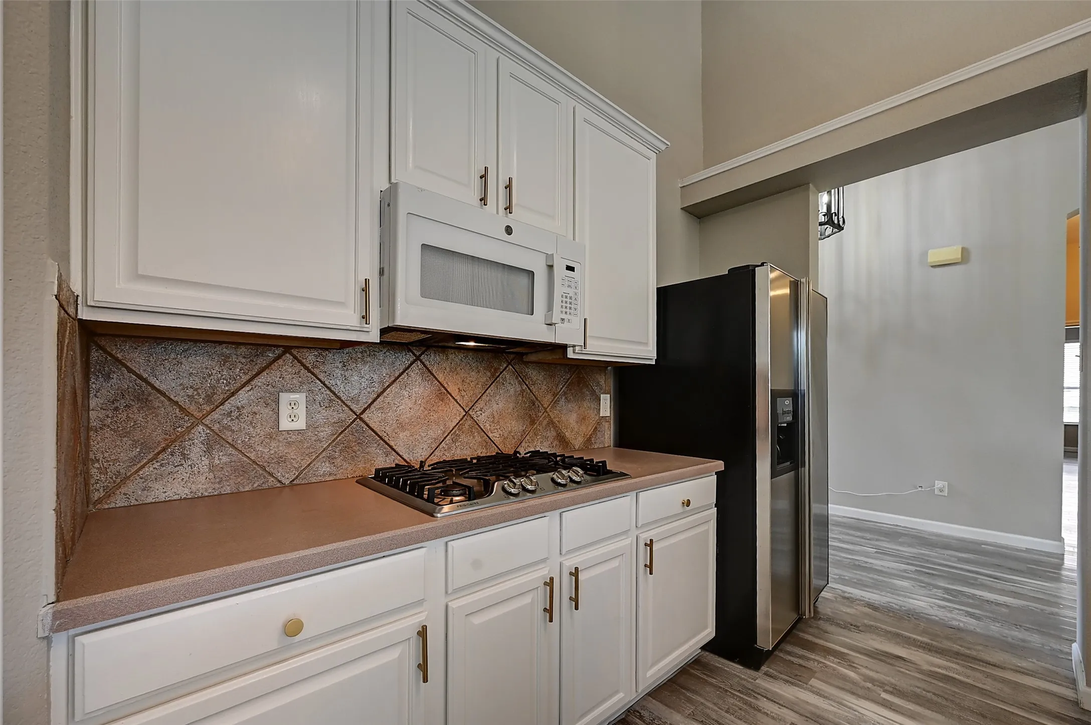 Single Family Residence For Sale in Tarrant County , 7500 Parkgate Drive, Fort Worth, Texas 76137, 5 Bedroom, 4 Bathroom, 3 Garage spaces, 3,694 Sqft, built in 2002, mls#21256482, Real Estate Agent in Fort Worth, Homes For Sale in Tarrant county, Homes For Sale in Fort Worth, Realtor in Fort Worth Texas, Real Estate Brokerage Independent Realty Texas, Luminita Cordes Realtor