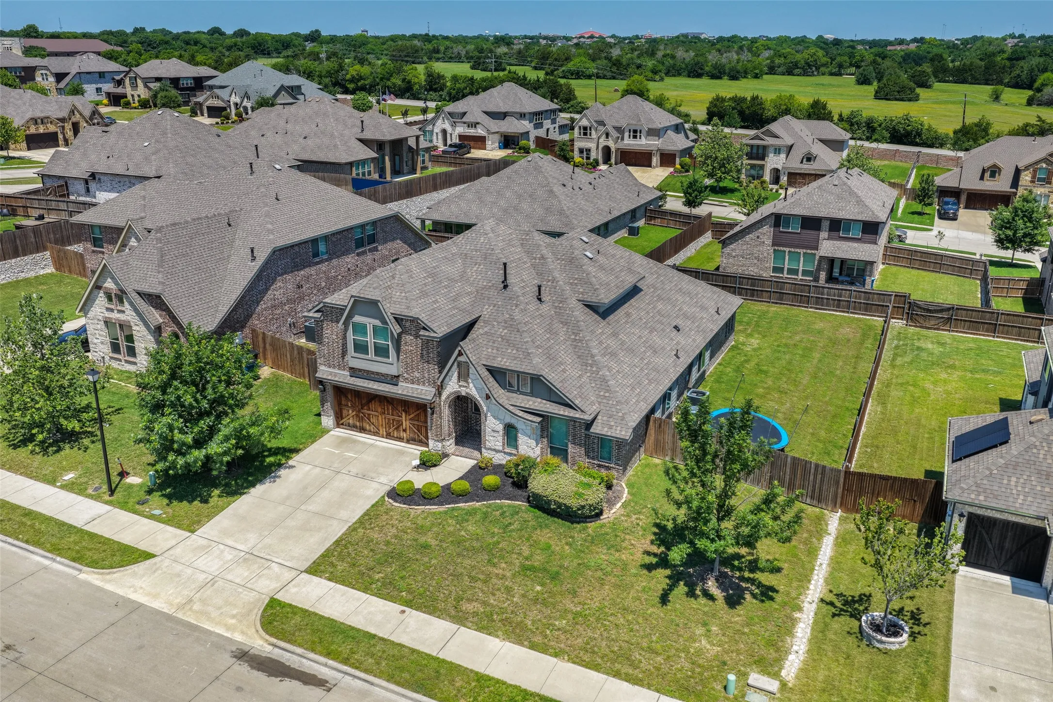 Single Family Residence For Sale in Dallas County , 933 Vista Lane, De Soto, Texas 75115, 5 Bedroom, 3 Bathroom, 2 Garage spaces, 3,229 Sqft, built in 2020, mls#21269445, Real Estate Agent in De Soto, Homes For Sale in Dallas county, Homes For Sale in De Soto, Realtor in De Soto Texas, Real Estate Brokerage Independent Realty Texas, Luminita Cordes Realtor