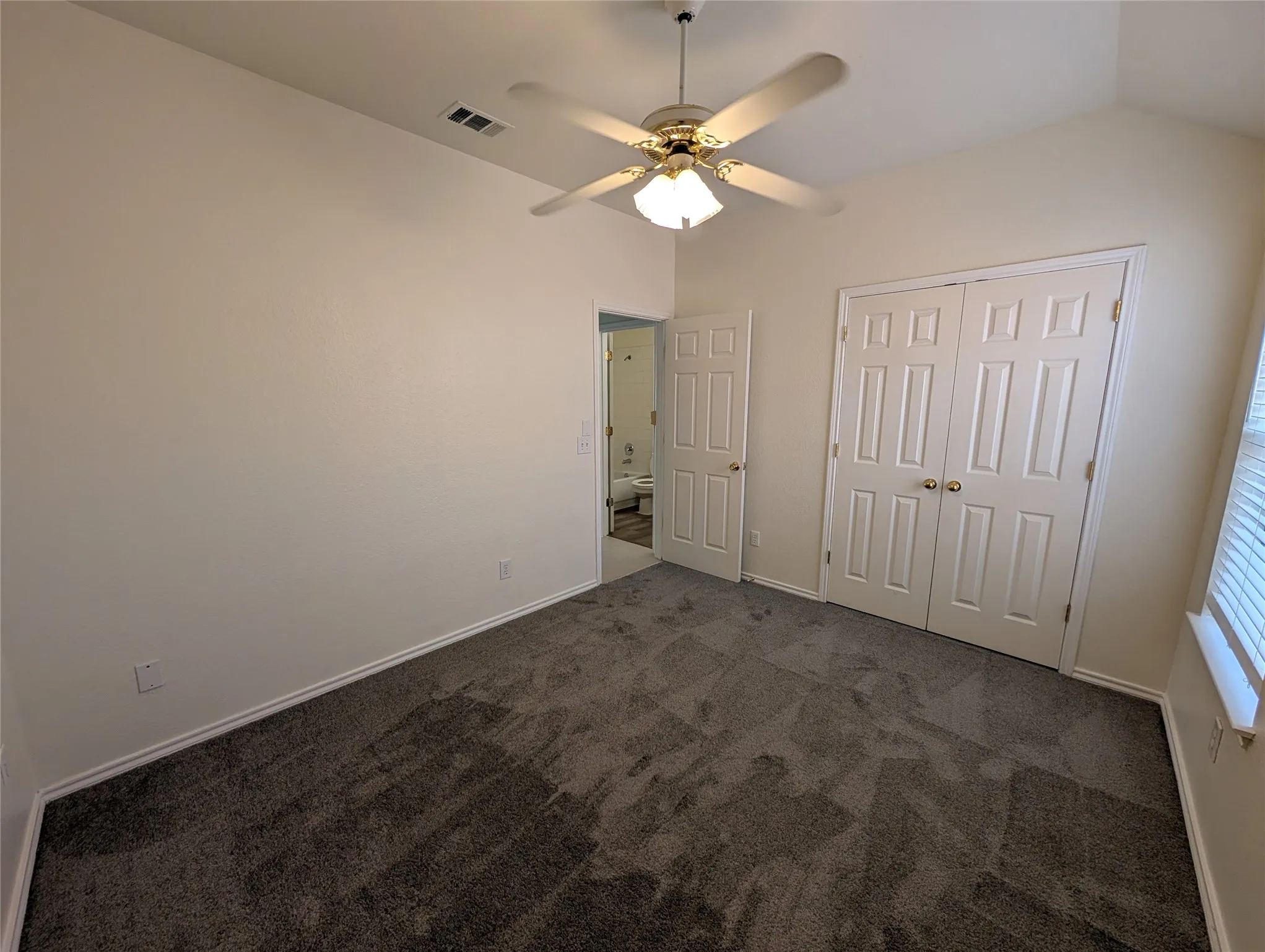 Single Family Residence For Sale in Collin County , 4321 Brinker Court, Plano, Texas 75024, 3 Bedroom, 2 Bathroom, 2 Garage spaces, 2,103 Sqft, built in 1996, mls#21268376, Real Estate Agent in Plano, Homes For Sale in Collin county, Homes For Sale in Plano, Realtor in Plano Texas, Real Estate Brokerage Independent Realty Texas, Luminita Cordes Realtor