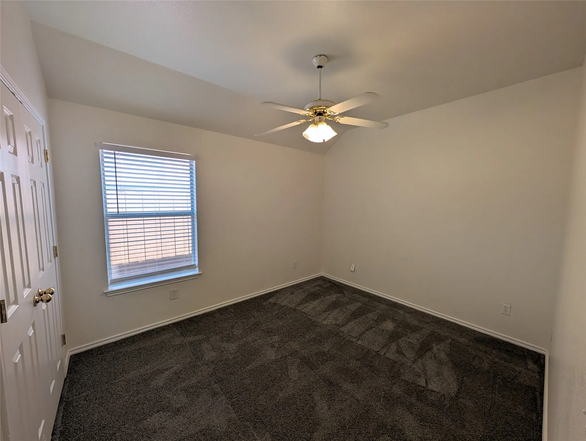 Single Family Residence For Sale in Collin County , 4321 Brinker Court, Plano, Texas 75024, 3 Bedroom, 2 Bathroom, 2 Garage spaces, 2,103 Sqft, built in 1996, mls#21268376, Real Estate Agent in Plano, Homes For Sale in Collin county, Homes For Sale in Plano, Realtor in Plano Texas, Real Estate Brokerage Independent Realty Texas, Luminita Cordes Realtor