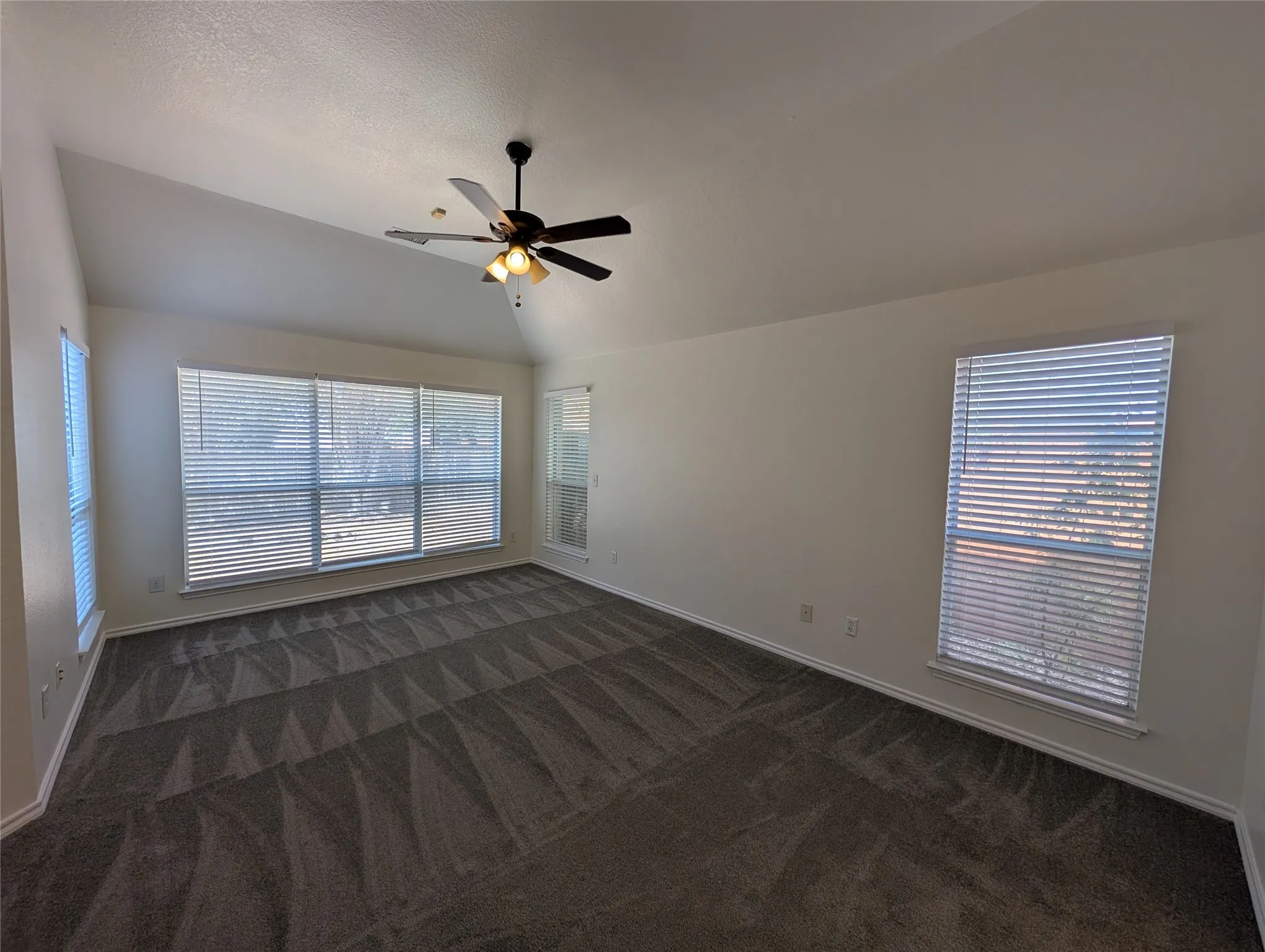 Single Family Residence For Sale in Collin County , 4321 Brinker Court, Plano, Texas 75024, 3 Bedroom, 2 Bathroom, 2 Garage spaces, 2,103 Sqft, built in 1996, mls#21268376, Real Estate Agent in Plano, Homes For Sale in Collin county, Homes For Sale in Plano, Realtor in Plano Texas, Real Estate Brokerage Independent Realty Texas, Luminita Cordes Realtor