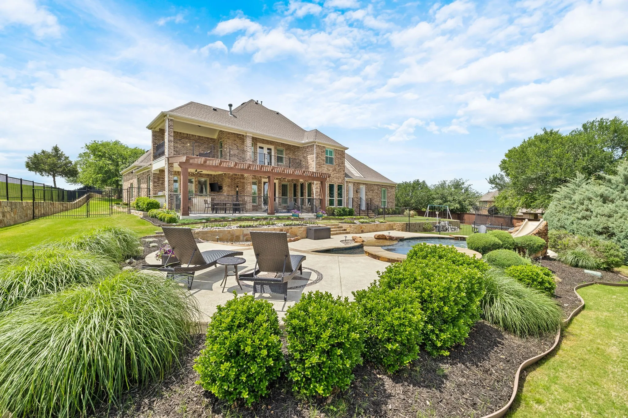 Single Family Residence For Sale in Denton County , 351 Becket Place, Trophy Club, Texas 76262, 5 Bedrooms, 7 Bathrooms, 4 Garage spaces, 5,117 Sqft, built in 2015, Price $1,695,000, mls#21269022, Real Estate Agent in Trophy Club, Homes For Sale in Denton county, Homes For Sale in Trophy Club, Realtor in Trophy Club Texas, Real Estate Brokerage Independent Realty Texas, Luminita Cordes Realtor