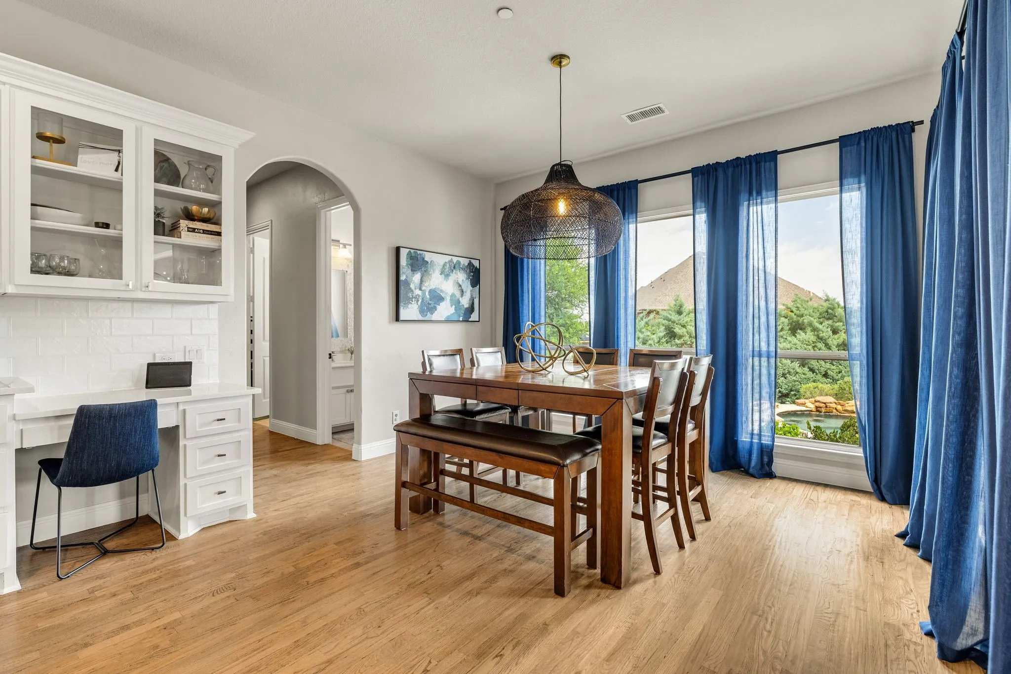 Single Family Residence For Sale in Denton County , 351 Becket Place, Trophy Club, Texas 76262, 5 Bedrooms, 7 Bathrooms, 4 Garage spaces, 5,117 Sqft, built in 2015, Price $1,695,000, mls#21269022, Real Estate Agent in Trophy Club, Homes For Sale in Denton county, Homes For Sale in Trophy Club, Realtor in Trophy Club Texas, Real Estate Brokerage Independent Realty Texas, Luminita Cordes Realtor