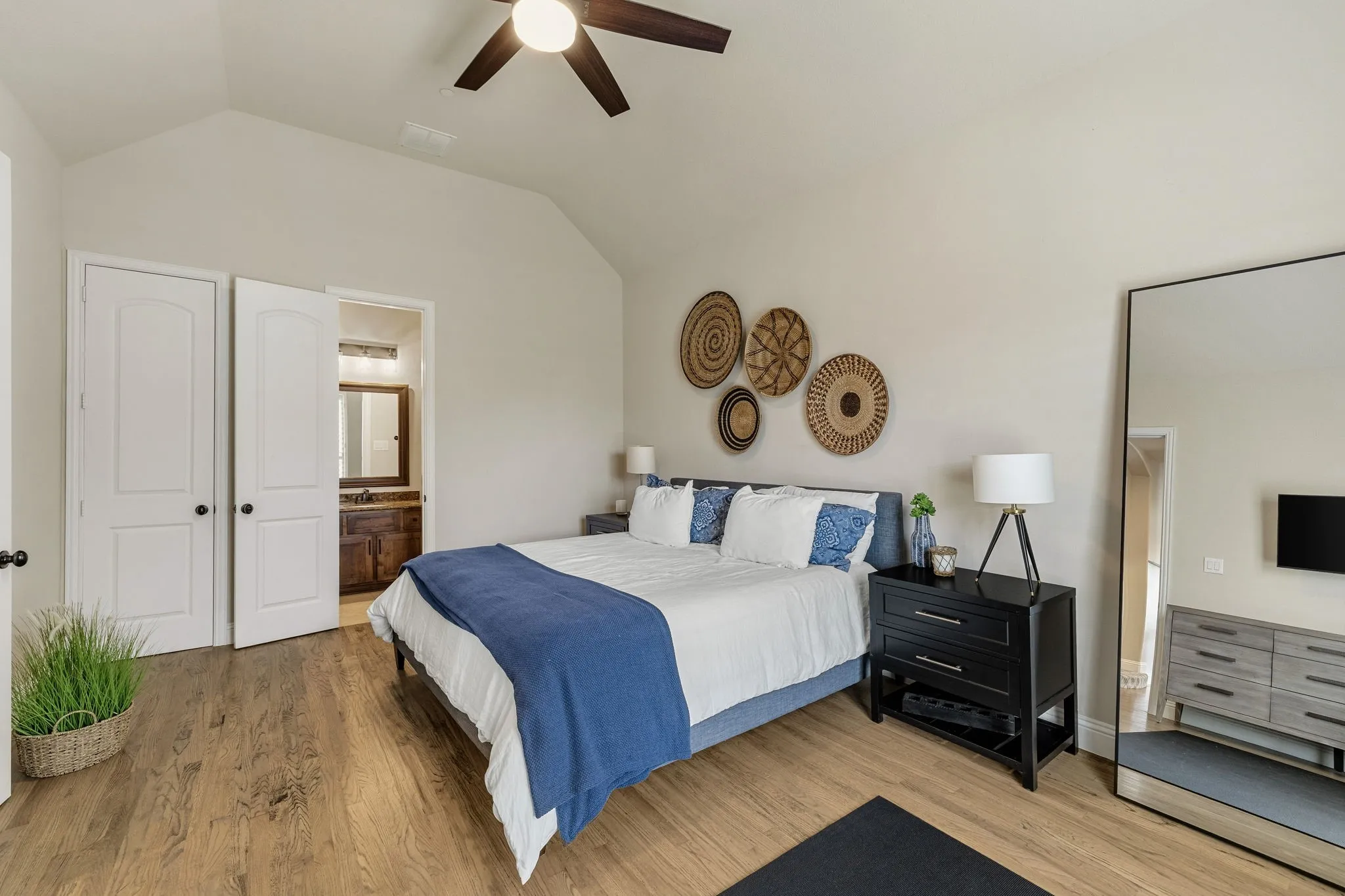 First Floor Guest Ensuite