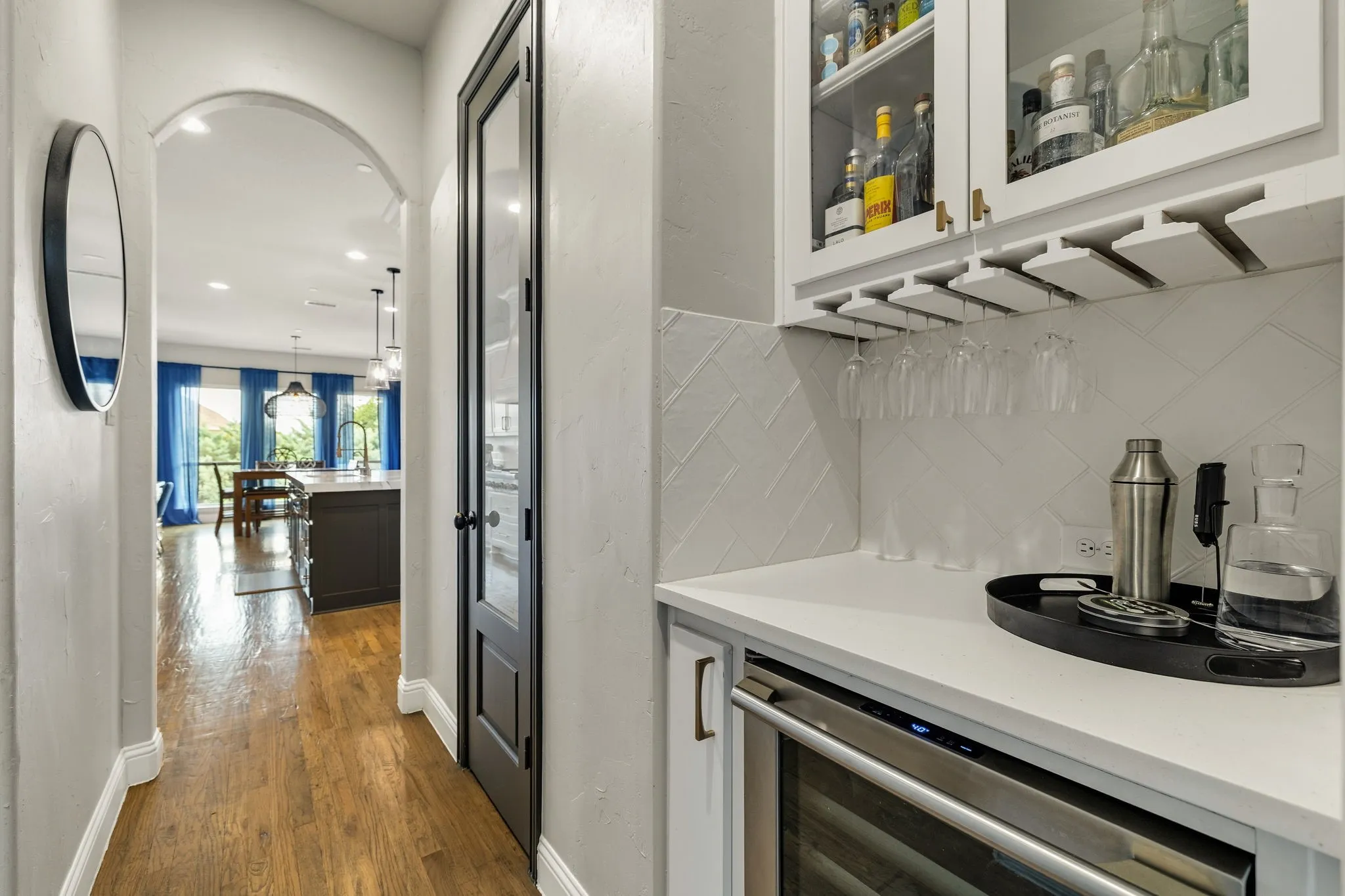 Single Family Residence For Sale in Denton County , 351 Becket Place, Trophy Club, Texas 76262, 5 Bedrooms, 7 Bathrooms, 4 Garage spaces, 5,117 Sqft, built in 2015, Price $1,695,000, mls#21269022, Real Estate Agent in Trophy Club, Homes For Sale in Denton county, Homes For Sale in Trophy Club, Realtor in Trophy Club Texas, Real Estate Brokerage Independent Realty Texas, Luminita Cordes Realtor