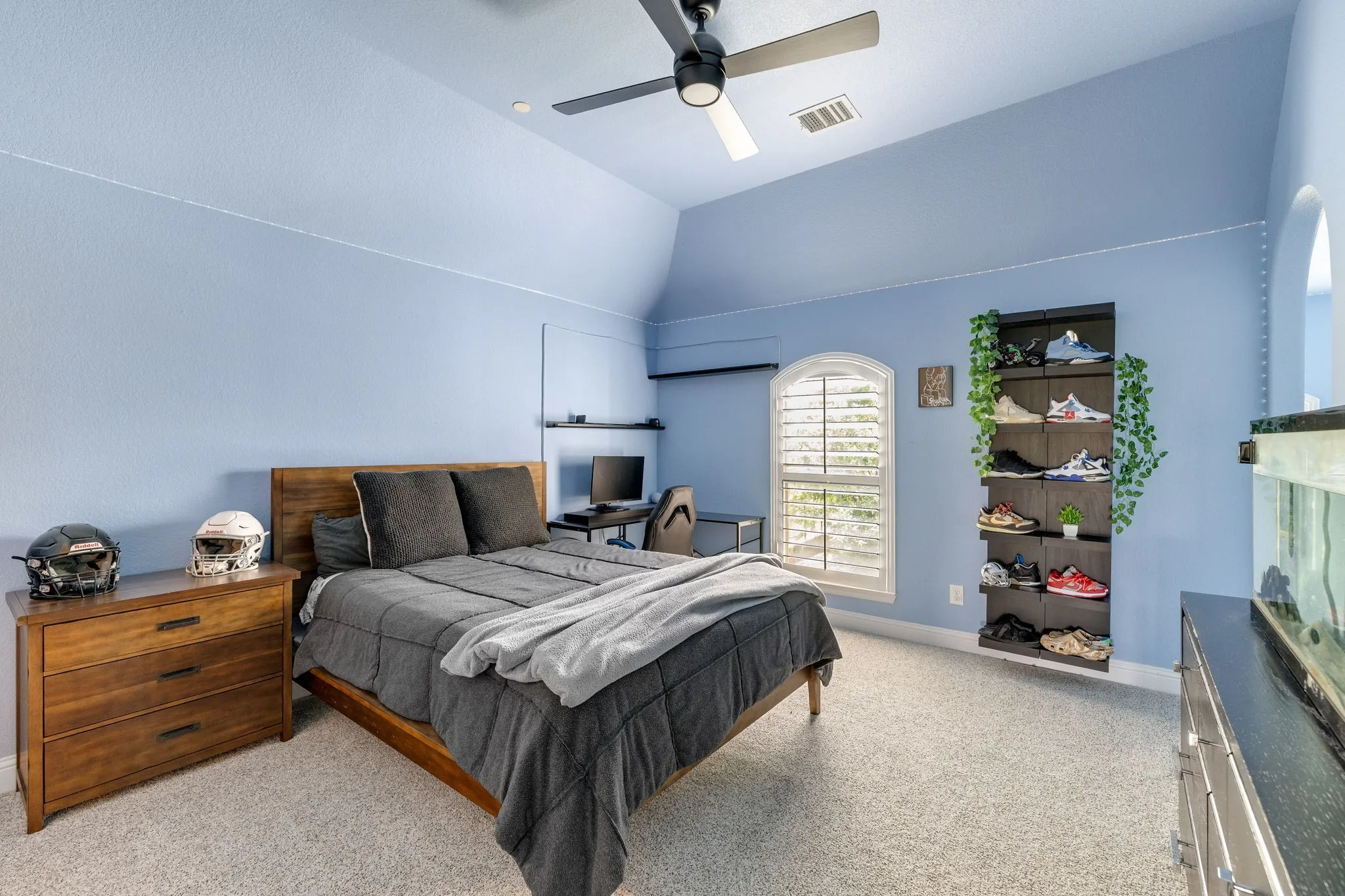 Single Family Residence For Sale in Denton County , 351 Becket Place, Trophy Club, Texas 76262, 5 Bedrooms, 7 Bathrooms, 4 Garage spaces, 5,117 Sqft, built in 2015, Price $1,695,000, mls#21269022, Real Estate Agent in Trophy Club, Homes For Sale in Denton county, Homes For Sale in Trophy Club, Realtor in Trophy Club Texas, Real Estate Brokerage Independent Realty Texas, Luminita Cordes Realtor