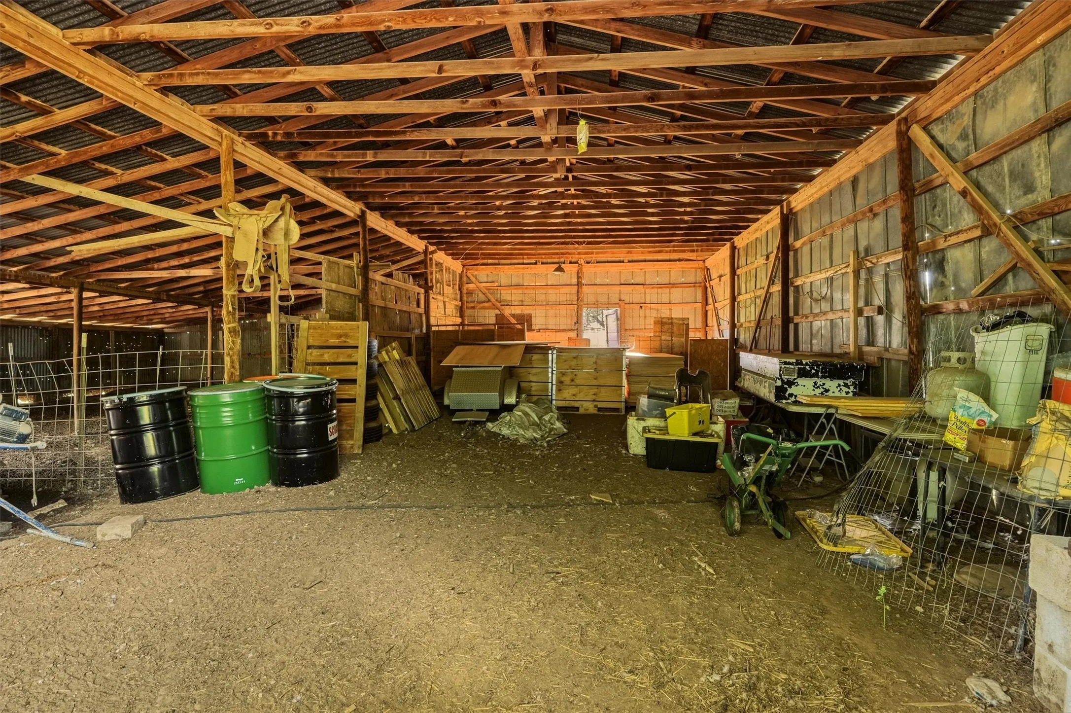 Farm For Sale in Grayson County , 356 Heironimus Lane, Denison, Texas 75020, 3 Bedroom, 3 Bathroom, 4 Garage spaces, 1,568 Sqft, built in 1935, mls#21267961, Real Estate Agent in Denison, Homes For Sale in Grayson county, Homes For Sale in Denison, Realtor in Denison Texas, Real Estate Brokerage Independent Realty Texas, Luminita Cordes Realtor