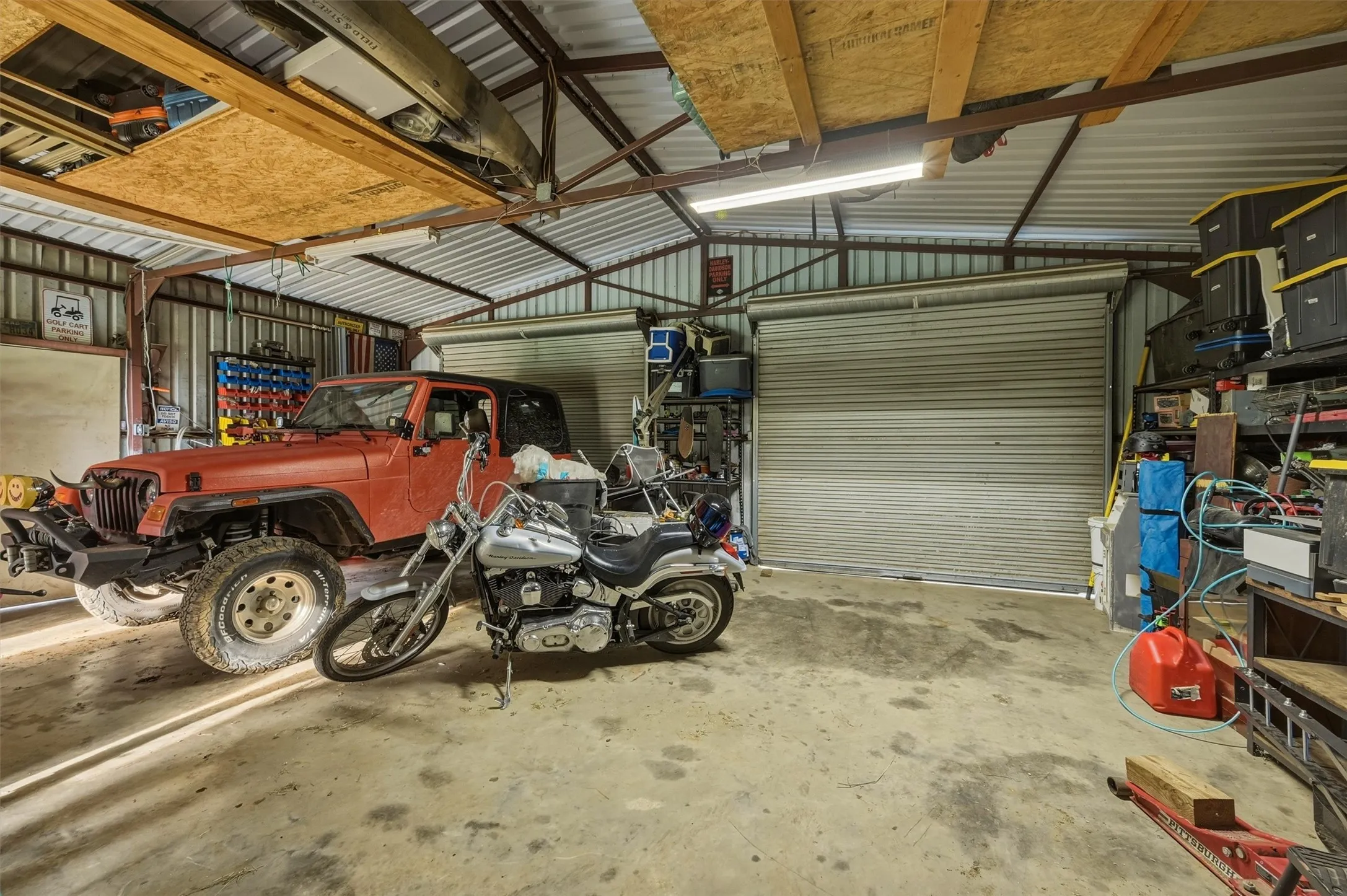Farm For Sale in Grayson County , 356 Heironimus Lane, Denison, Texas 75020, 3 Bedroom, 3 Bathroom, 4 Garage spaces, 1,568 Sqft, built in 1935, mls#21267961, Real Estate Agent in Denison, Homes For Sale in Grayson county, Homes For Sale in Denison, Realtor in Denison Texas, Real Estate Brokerage Independent Realty Texas, Luminita Cordes Realtor
