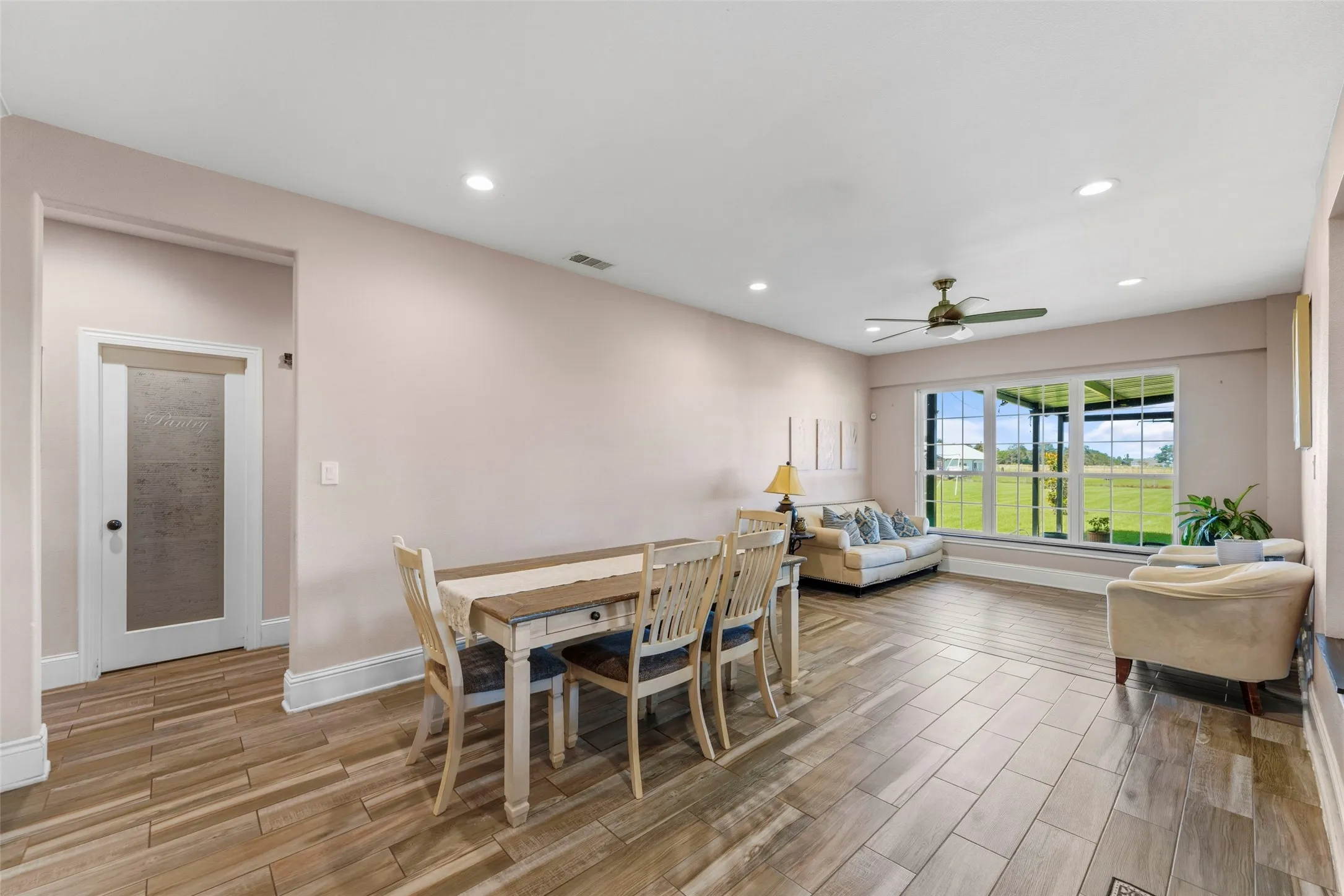 Single Family Residence For Sale in Kaufman County , 17034 Cr-4064, Kemp, Texas 75143, 4 Bedroom, 5 Bathroom, 2 Garage spaces, 3,954 Sqft, built in 2022, mls#21269506, Real Estate Agent in Kemp, Homes For Sale in Kaufman county, Homes For Sale in Kemp, Realtor in Kemp Texas, Real Estate Brokerage Independent Realty Texas, Luminita Cordes Realtor