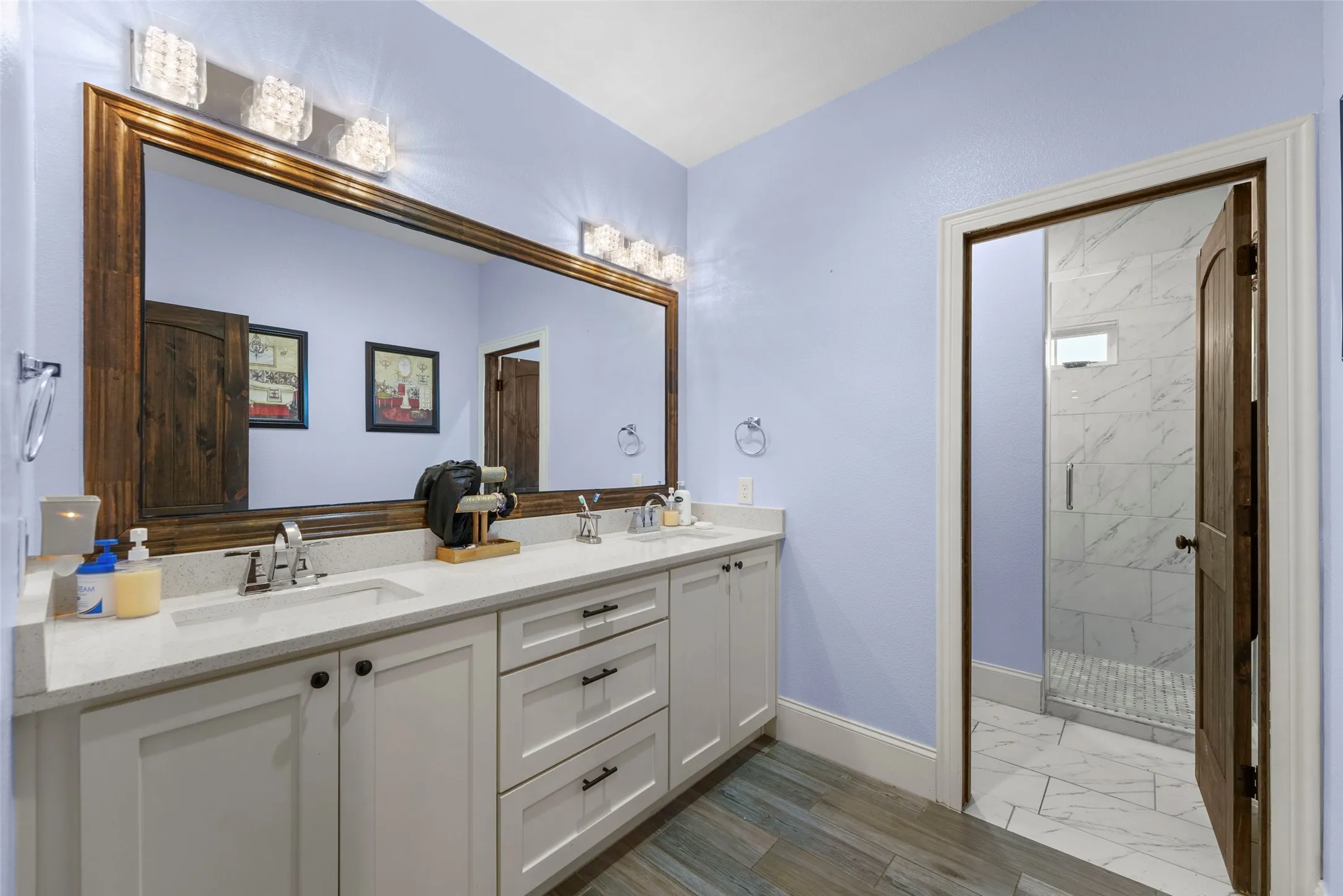 Single Family Residence For Sale in Kaufman County , 17034 Cr-4064, Kemp, Texas 75143, 4 Bedroom, 5 Bathroom, 2 Garage spaces, 3,954 Sqft, built in 2022, mls#21269506, Real Estate Agent in Kemp, Homes For Sale in Kaufman county, Homes For Sale in Kemp, Realtor in Kemp Texas, Real Estate Brokerage Independent Realty Texas, Luminita Cordes Realtor