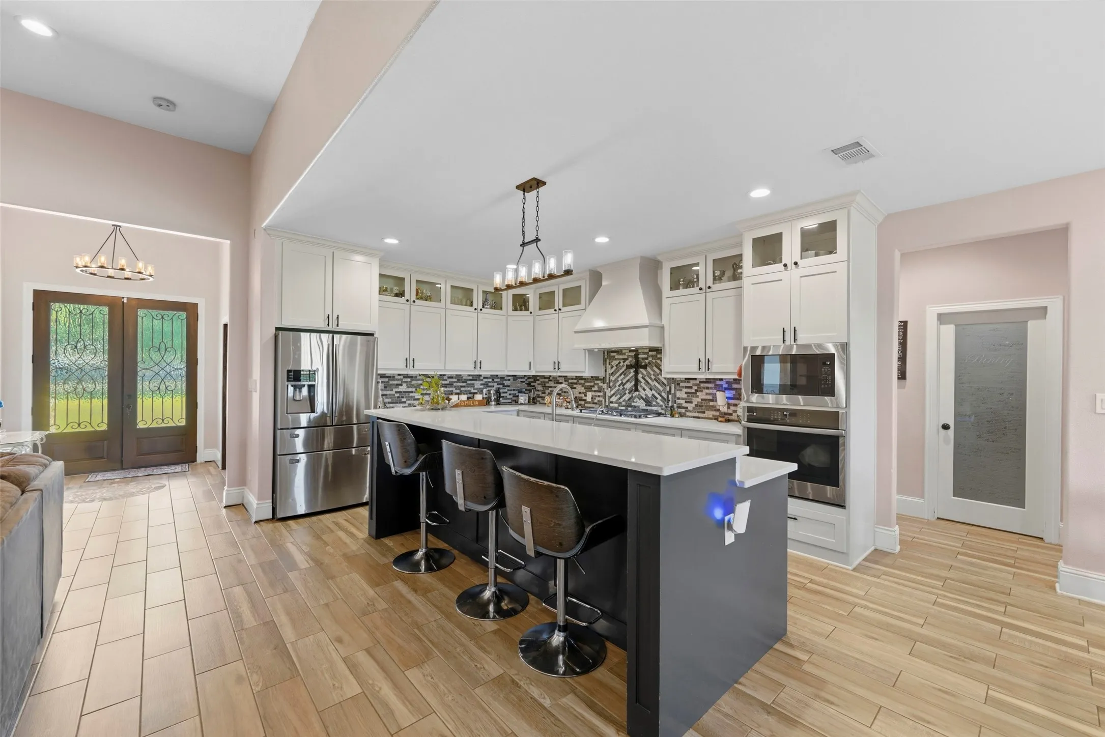 Single Family Residence For Sale in Kaufman County , 17034 Cr-4064, Kemp, Texas 75143, 4 Bedroom, 5 Bathroom, 2 Garage spaces, 3,954 Sqft, built in 2022, mls#21269506, Real Estate Agent in Kemp, Homes For Sale in Kaufman county, Homes For Sale in Kemp, Realtor in Kemp Texas, Real Estate Brokerage Independent Realty Texas, Luminita Cordes Realtor