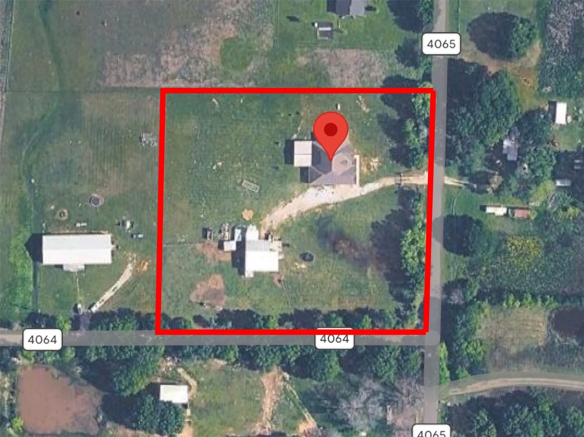 Single Family Residence For Sale in Kaufman County , 17034 Cr-4064, Kemp, Texas 75143, 4 Bedroom, 5 Bathroom, 2 Garage spaces, 3,954 Sqft, built in 2022, mls#21269506, Real Estate Agent in Kemp, Homes For Sale in Kaufman county, Homes For Sale in Kemp, Realtor in Kemp Texas, Real Estate Brokerage Independent Realty Texas, Luminita Cordes Realtor